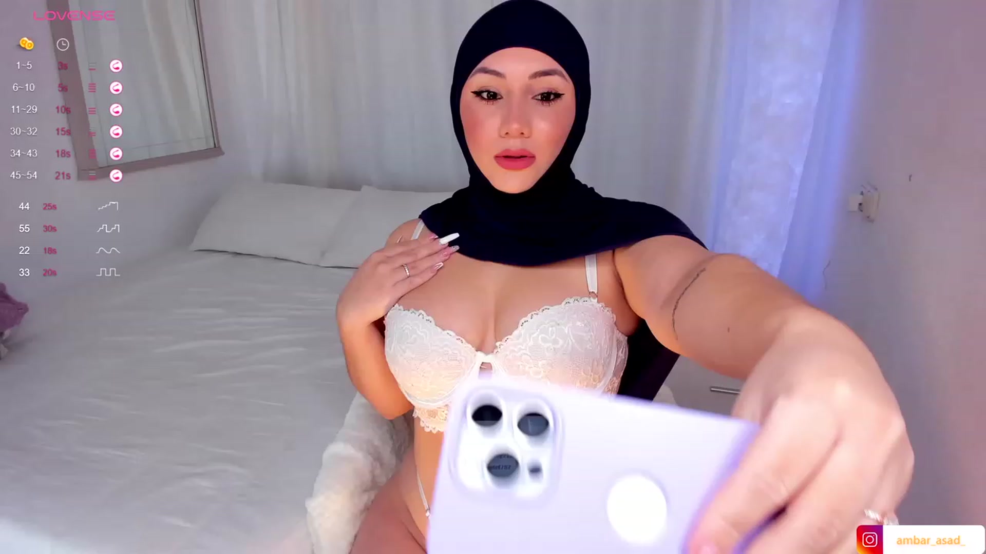 Gallery image thumbnail from ambarasad's myfreecams stream on, 01/09/2024, 16:00 image 5 of 20