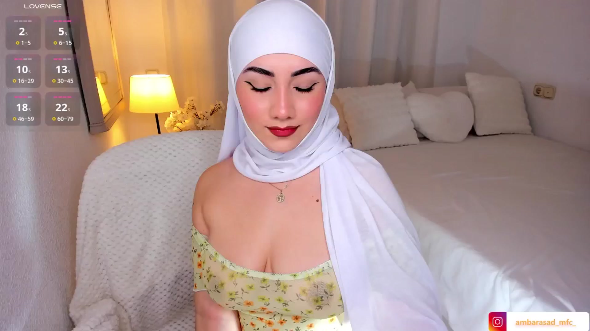 Gallery image thumbnail from ambarasad's myfreecams stream on, 01/06/2025, 14:40 image 2 of 20