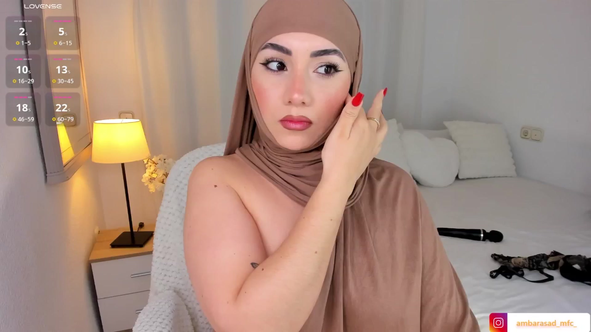 Gallery image thumbnail from ambarasad's myfreecams stream on, 02/25/2025, 16:51 image 10 of 20