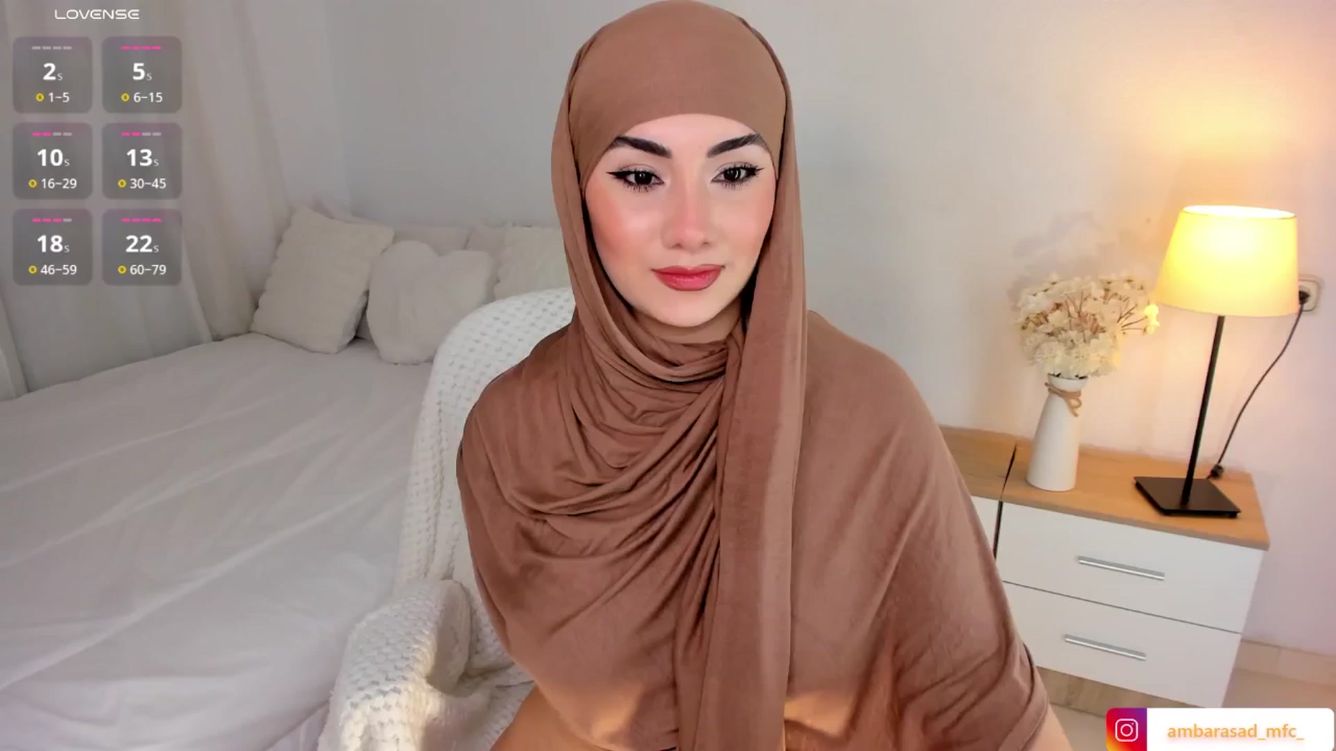 Gallery image thumbnail from ambarasad's myfreecams stream on, 03/11/2025, 12:30 image 2 of 20
