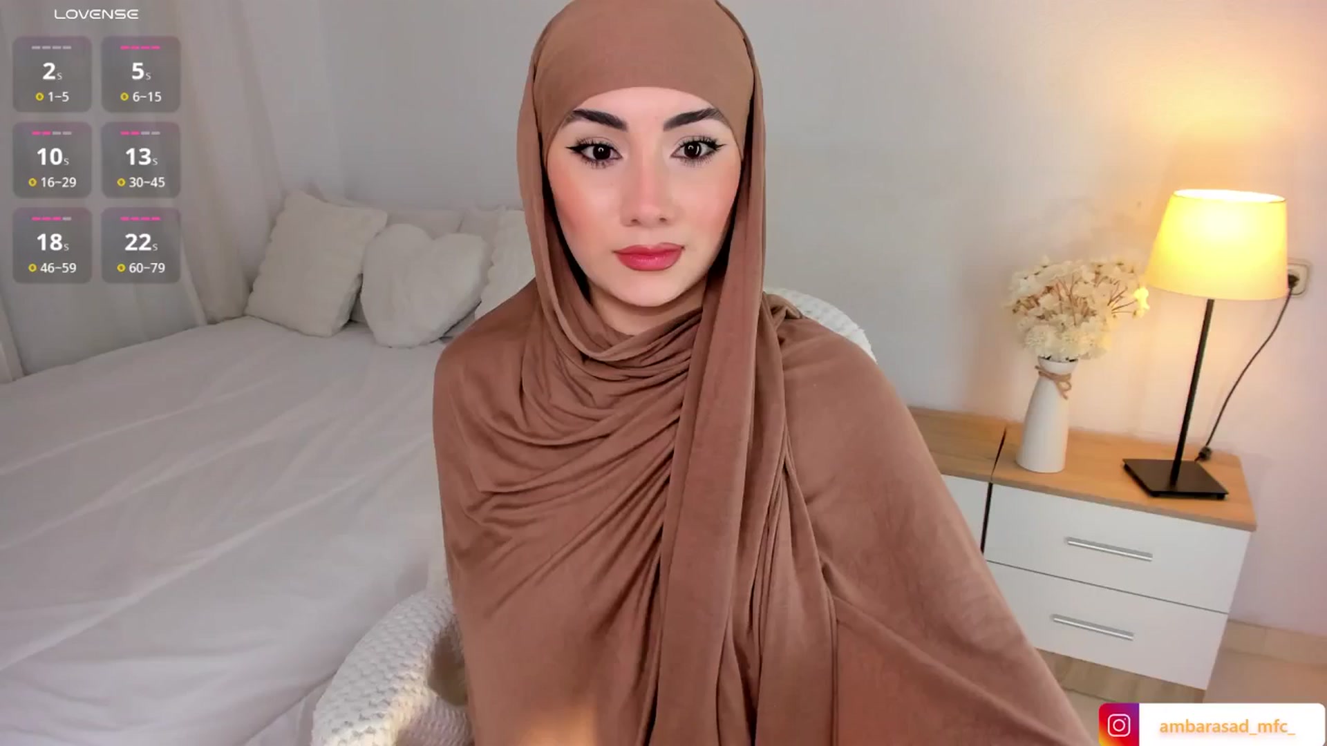 Gallery image thumbnail from ambarasad's myfreecams stream on, 03/11/2025, 12:30 image 4 of 20