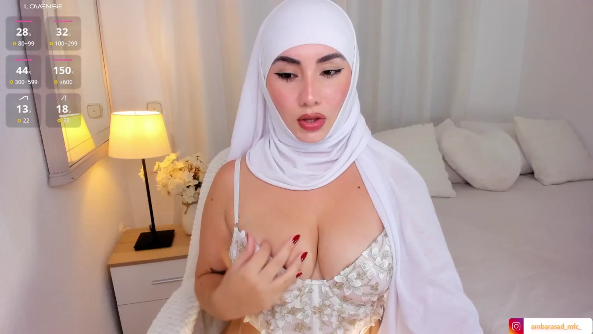 Gallery image thumbnail from ambarasad's myfreecams stream on, 11/12/2025, 16:46 image 9 of 20