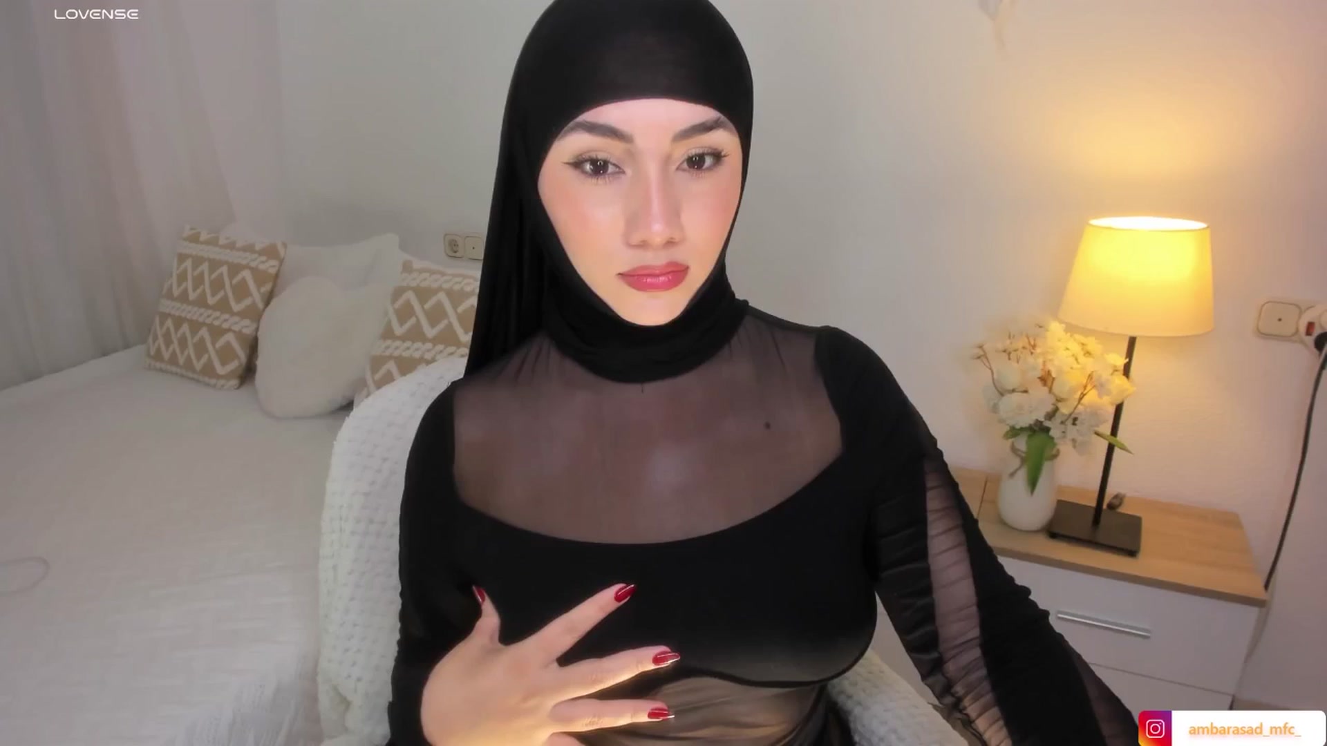 Gallery image thumbnail from ambarasad's myfreecams stream on, 01/14/2026, 17:01 image 6 of 20
