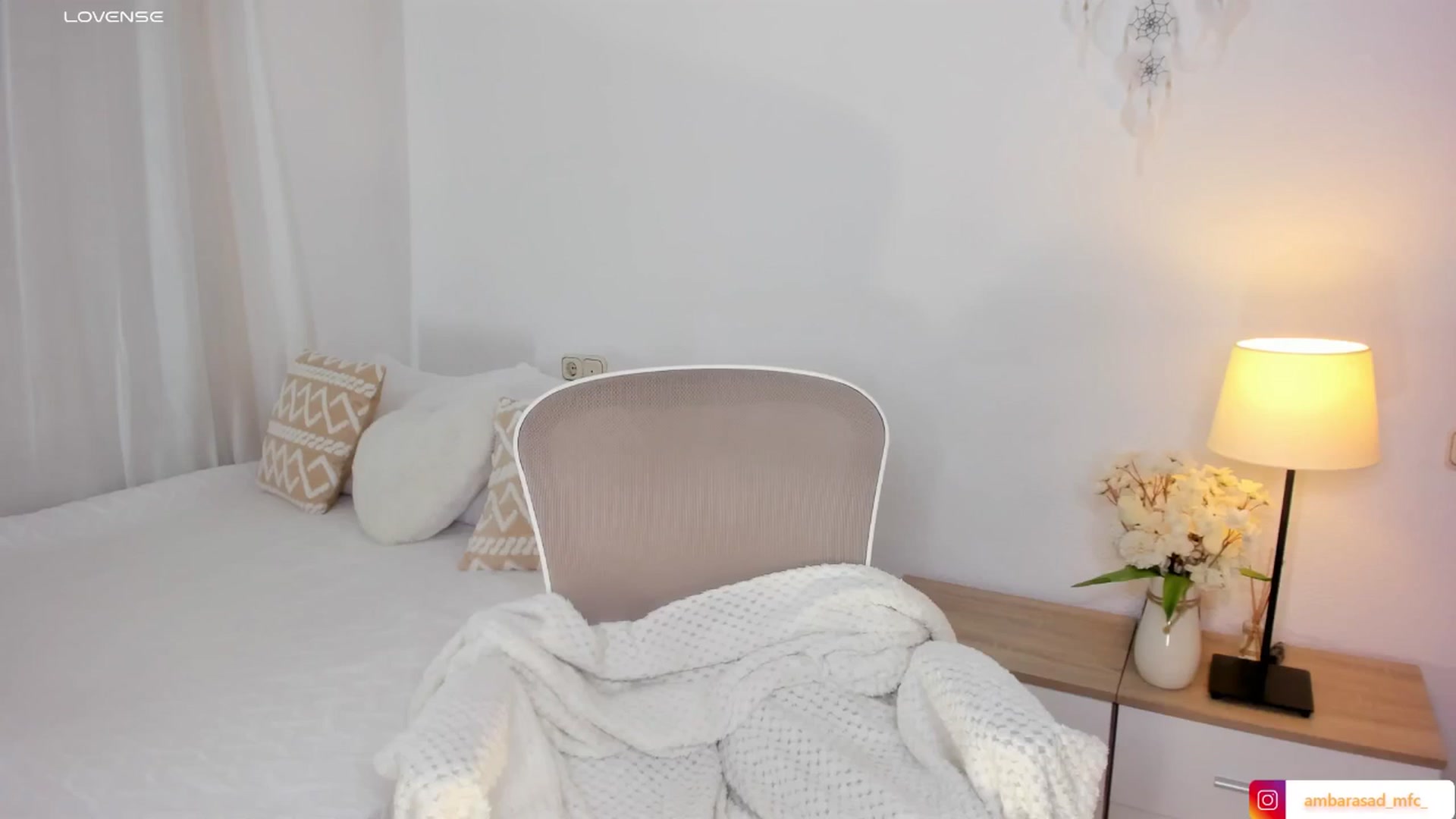 Gallery image thumbnail from ambarasad's myfreecams stream on, 03/10/2026, 16:06 image 9 of 20
