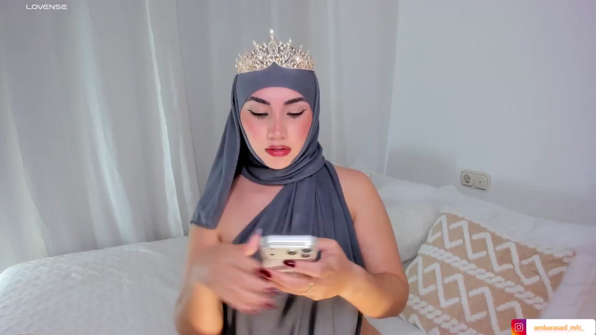 Gallery image thumbnail from ambarasad's myfreecams stream on, 03/23/2026, 15:43 image 6 of 20