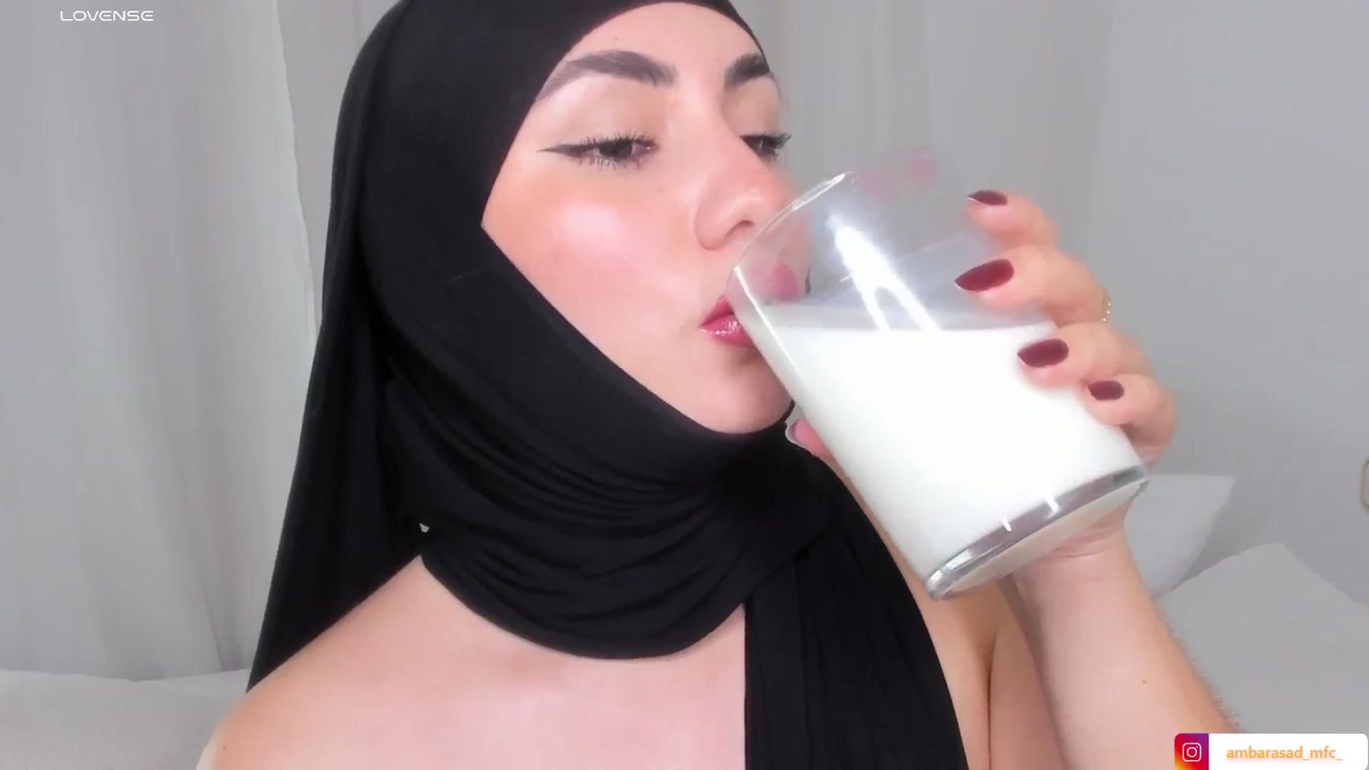 Gallery image thumbnail from ambarasad's myfreecams stream on, 04/17/2026, 15:52 image 20 of 20