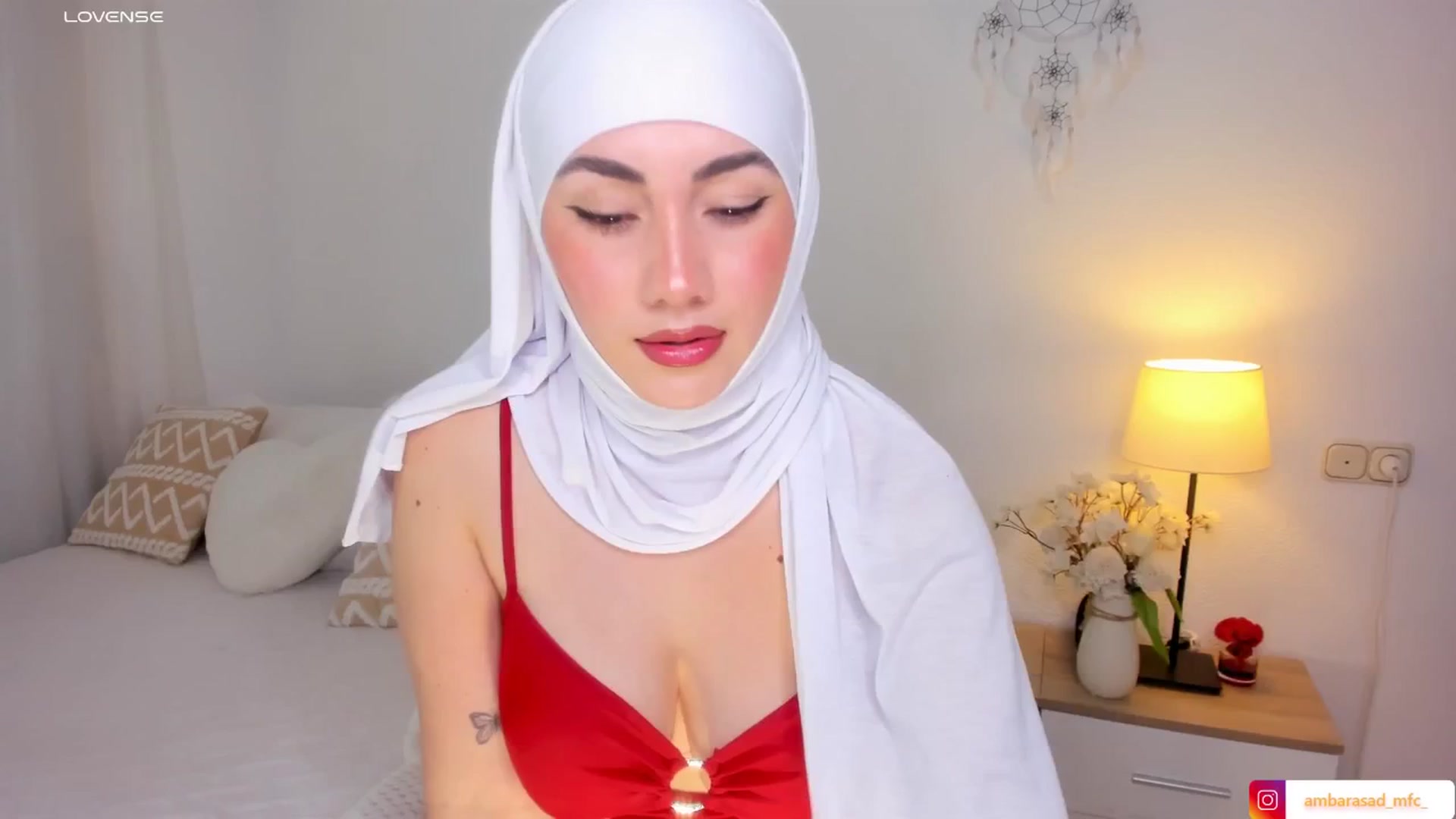Gallery image thumbnail from ambarasad's myfreecams stream on, 04/21/2026, 13:44 image 1 of 20