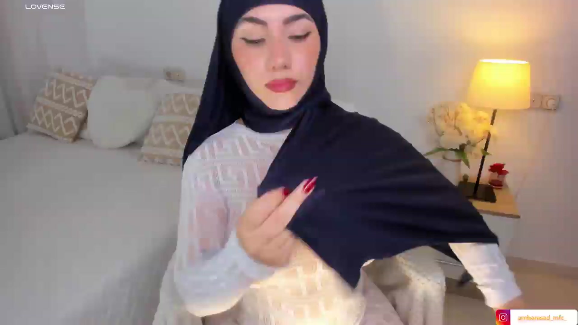 Gallery image thumbnail from ambarasad's myfreecams stream on, 05/21/2026, 14:32 image 1 of 20