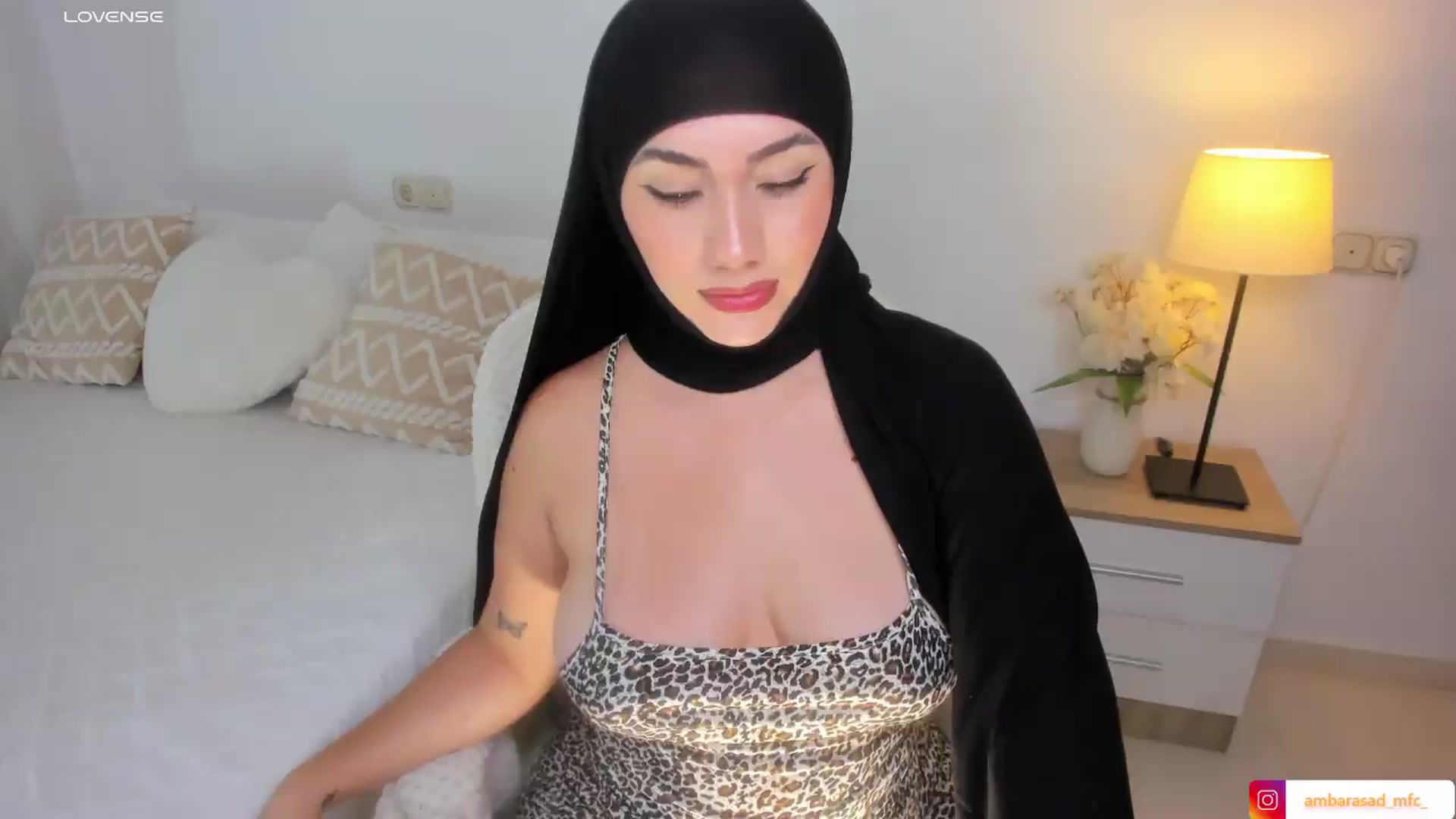 Gallery image thumbnail from ambarasad's myfreecams stream on, 07/02/2026, 13:26 image 17 of 20