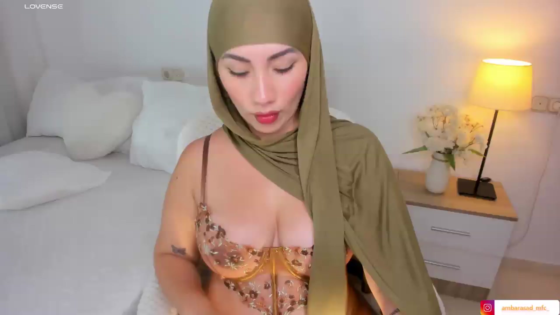 Gallery image thumbnail from ambarasad's myfreecams stream on, 07/28/2026, 12:02 image 1 of 20