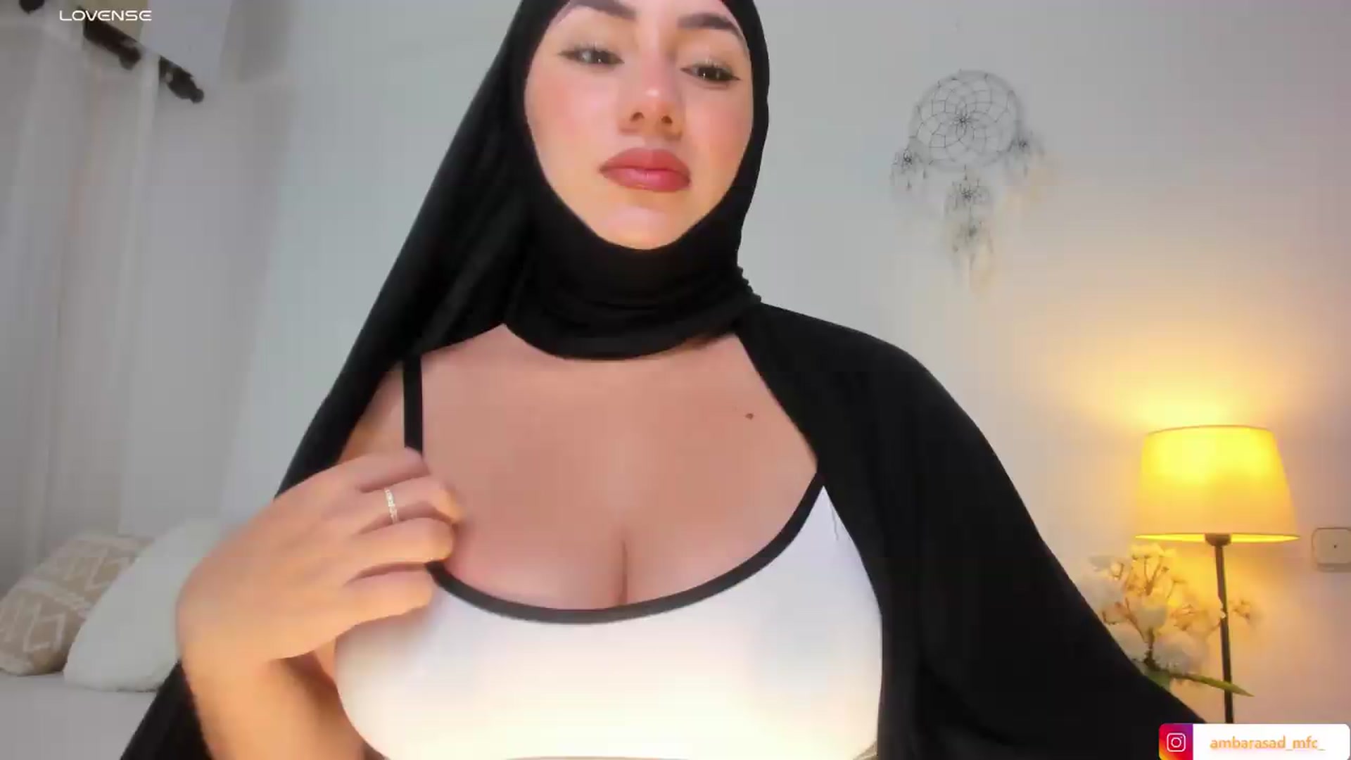 Gallery image thumbnail from ambarasad's myfreecams stream on, 08/28/2026, 13:41 image 2 of 20