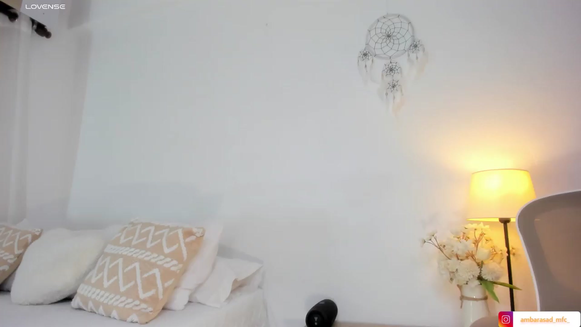 Gallery image thumbnail from ambarasad's myfreecams stream on, 09/01/2026, 13:03 image 10 of 20