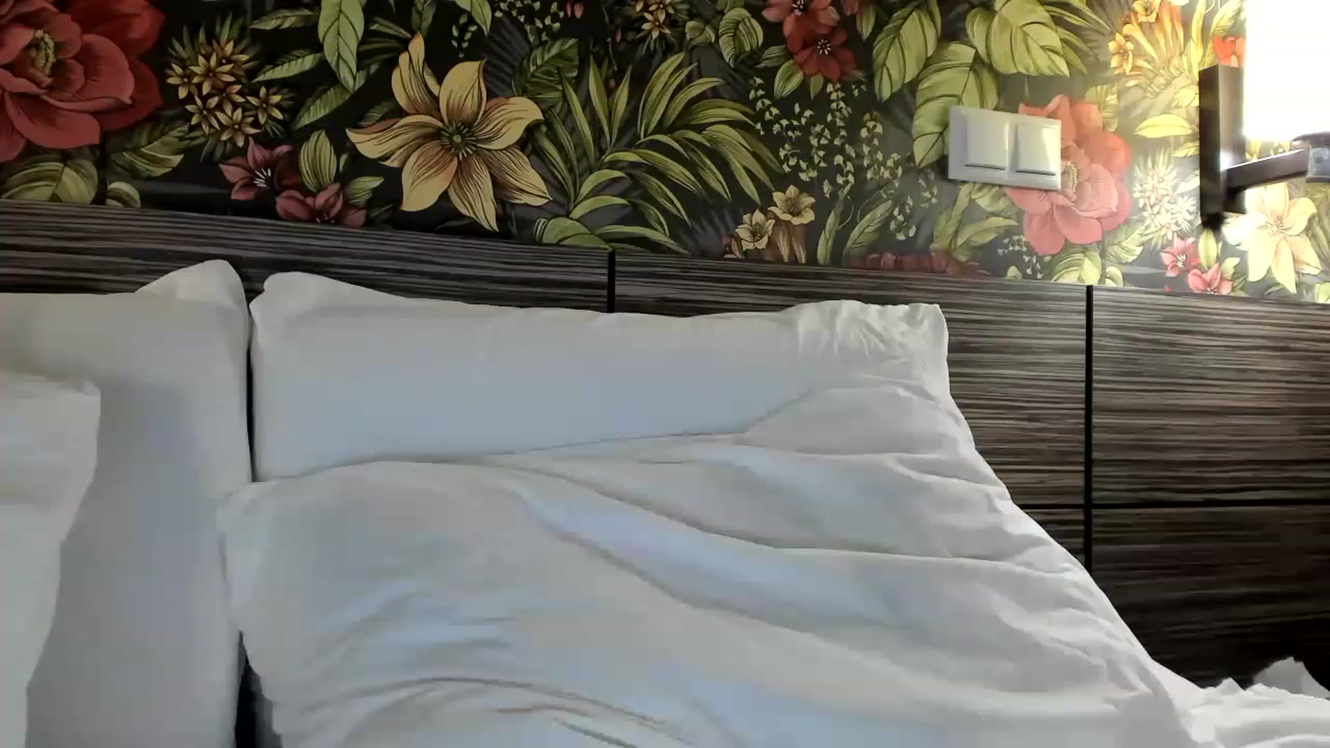 Gallery image thumbnail from amberbeloved's myfreecams stream on, 03/14/2023, 16:16 image 8 of 20