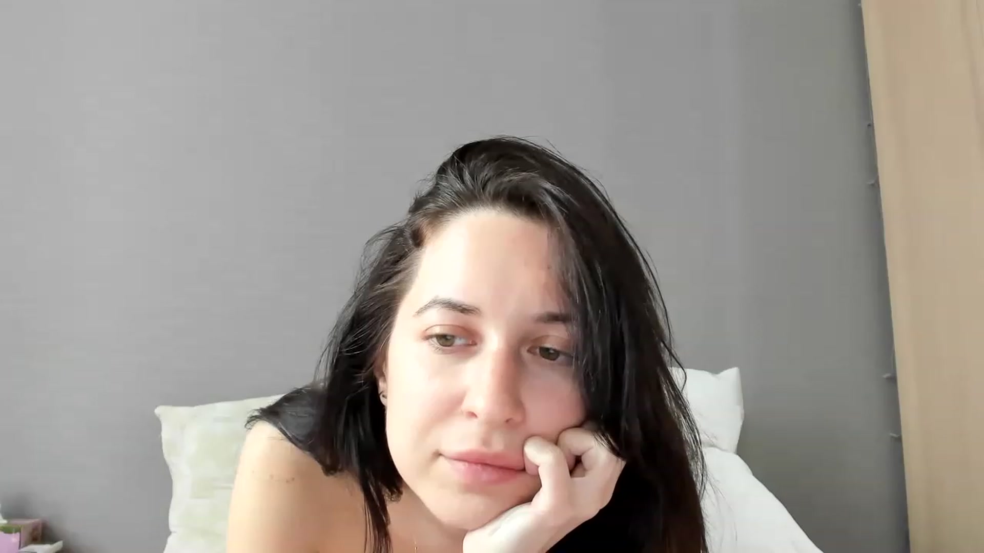 Gallery image thumbnail from amberbeloved's myfreecams stream on, 05/31/2023, 06:19 image 4 of 20
