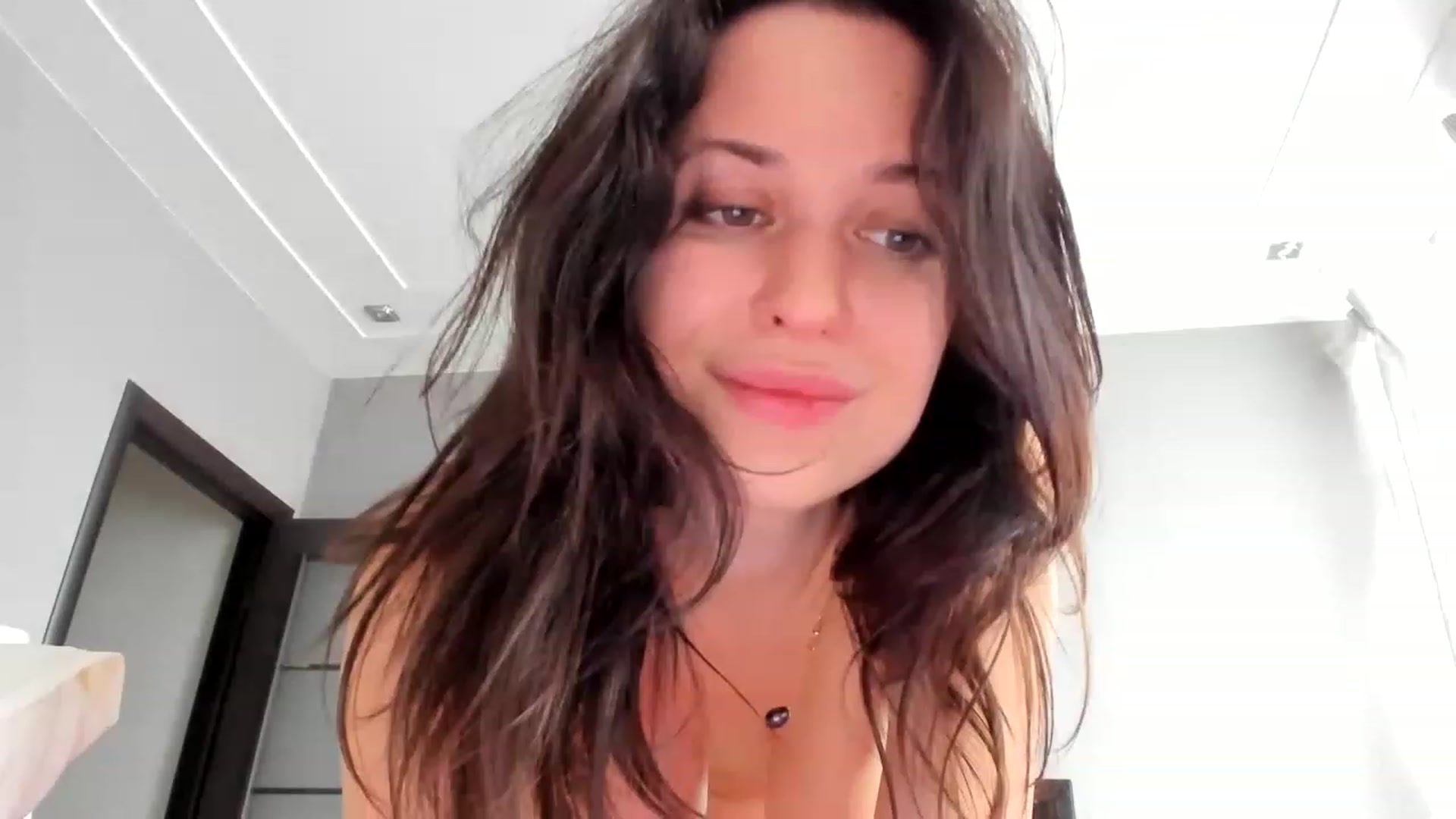 Gallery image thumbnail from amberbeloved's myfreecams stream on, 06/06/2023, 07:35 image 3 of 20