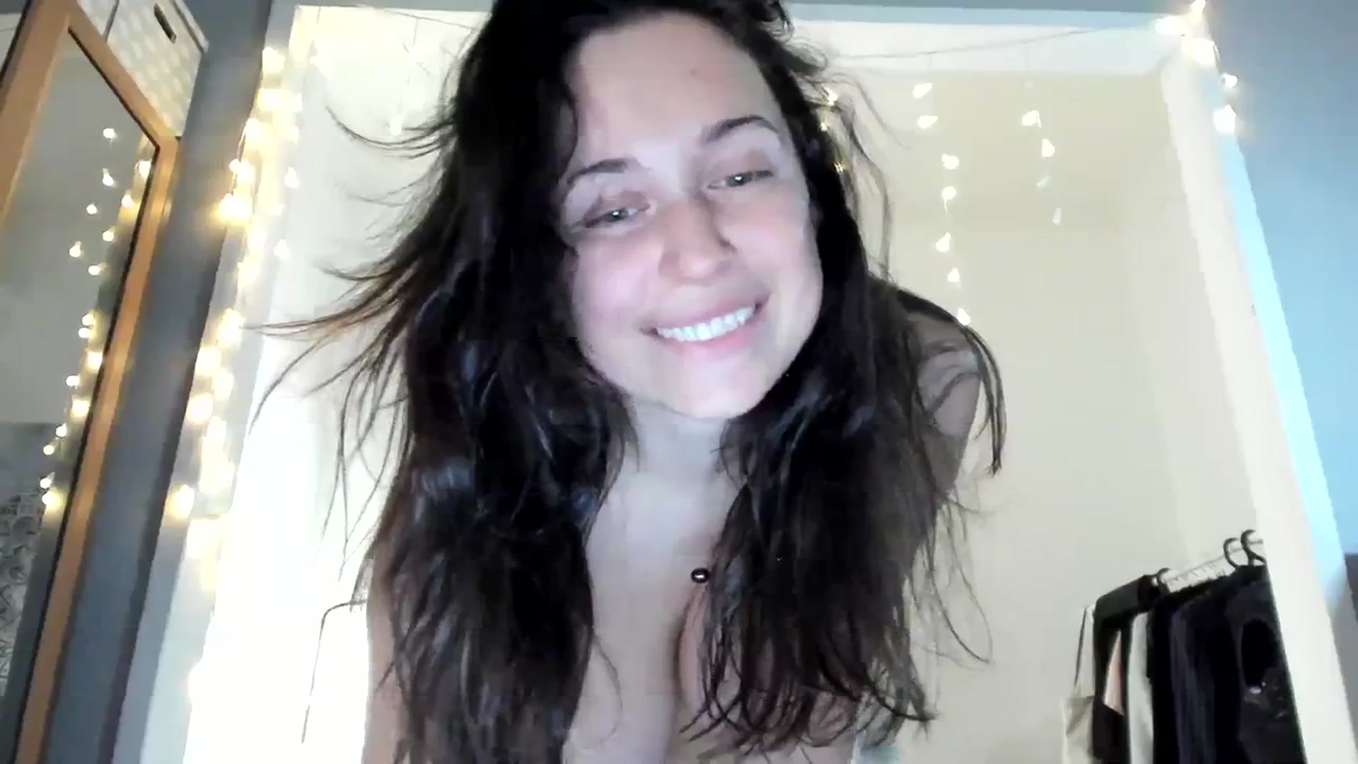 Gallery image thumbnail from amberbeloved's myfreecams stream on, 02/16/2024, 17:26 image 12 of 20