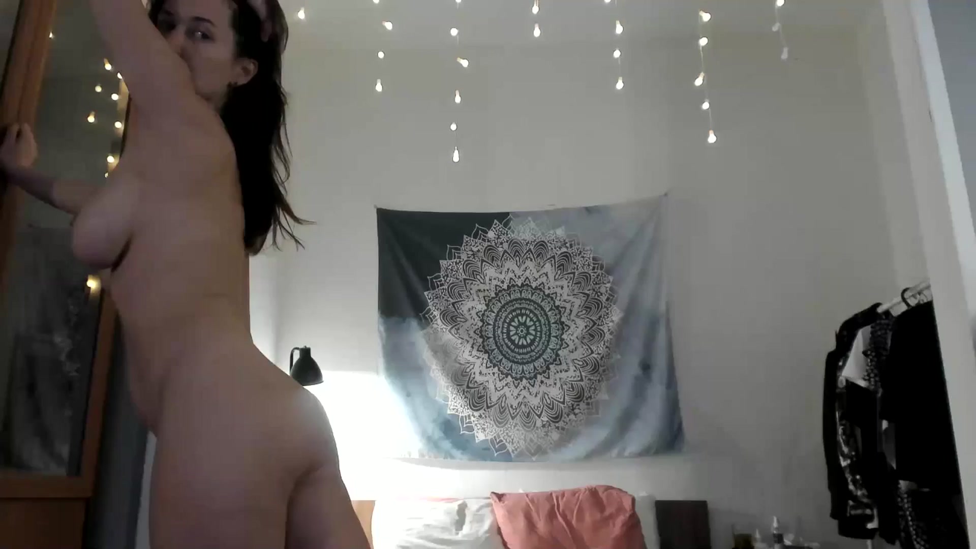 Gallery image thumbnail from amberbeloved's myfreecams stream on, 04/28/2024, 17:41 image 7 of 20