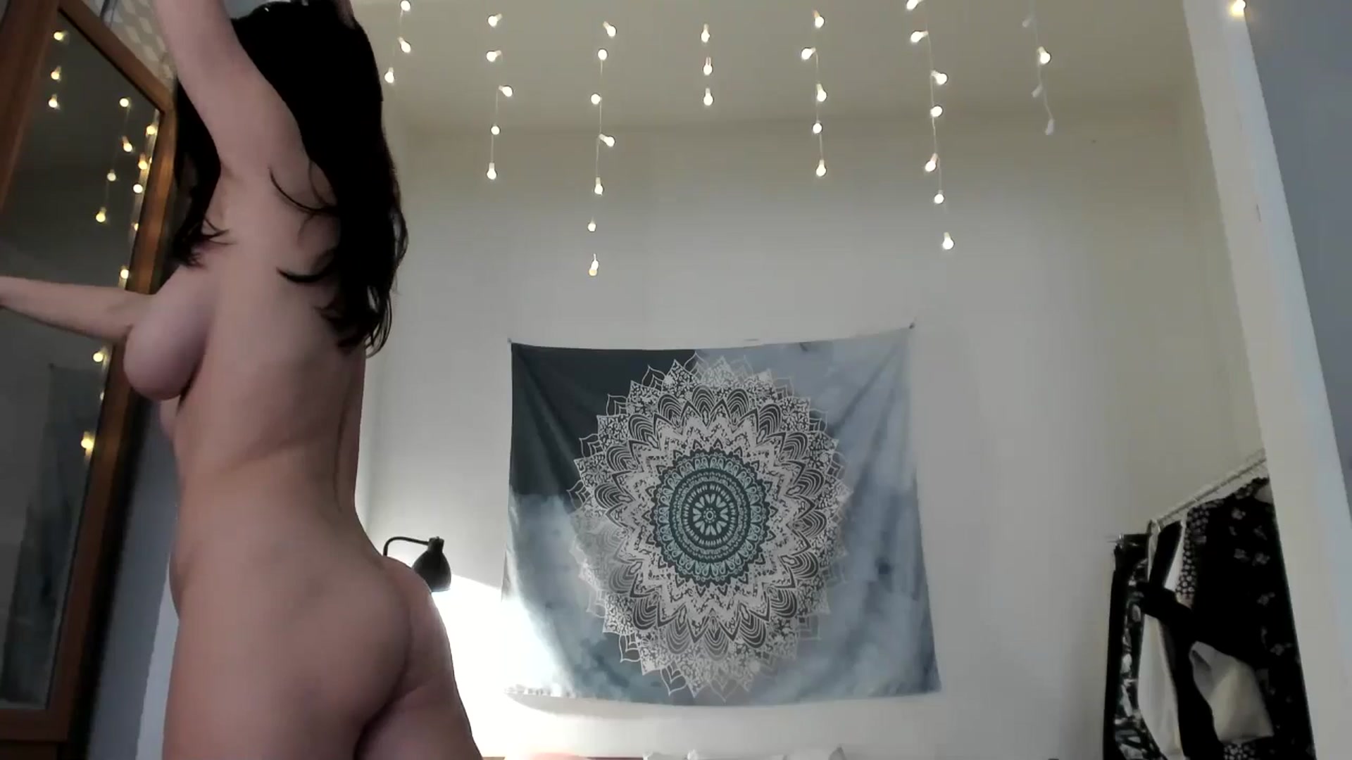 Gallery image thumbnail from amberbeloved's myfreecams stream on, 05/04/2024, 13:57 image 14 of 20