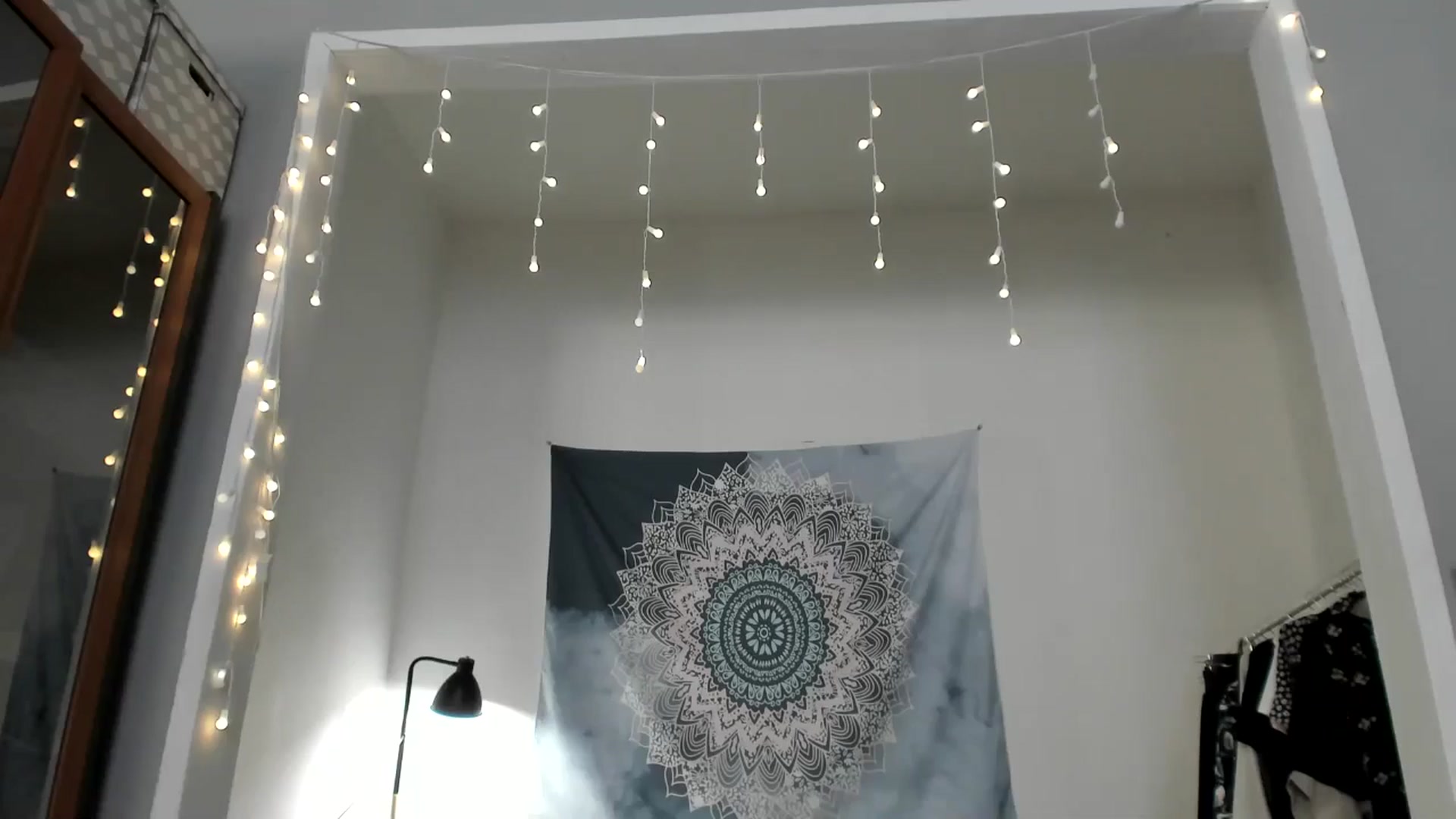 Gallery image thumbnail from amberbeloved's myfreecams stream on, 05/04/2024, 13:57 image 2 of 20
