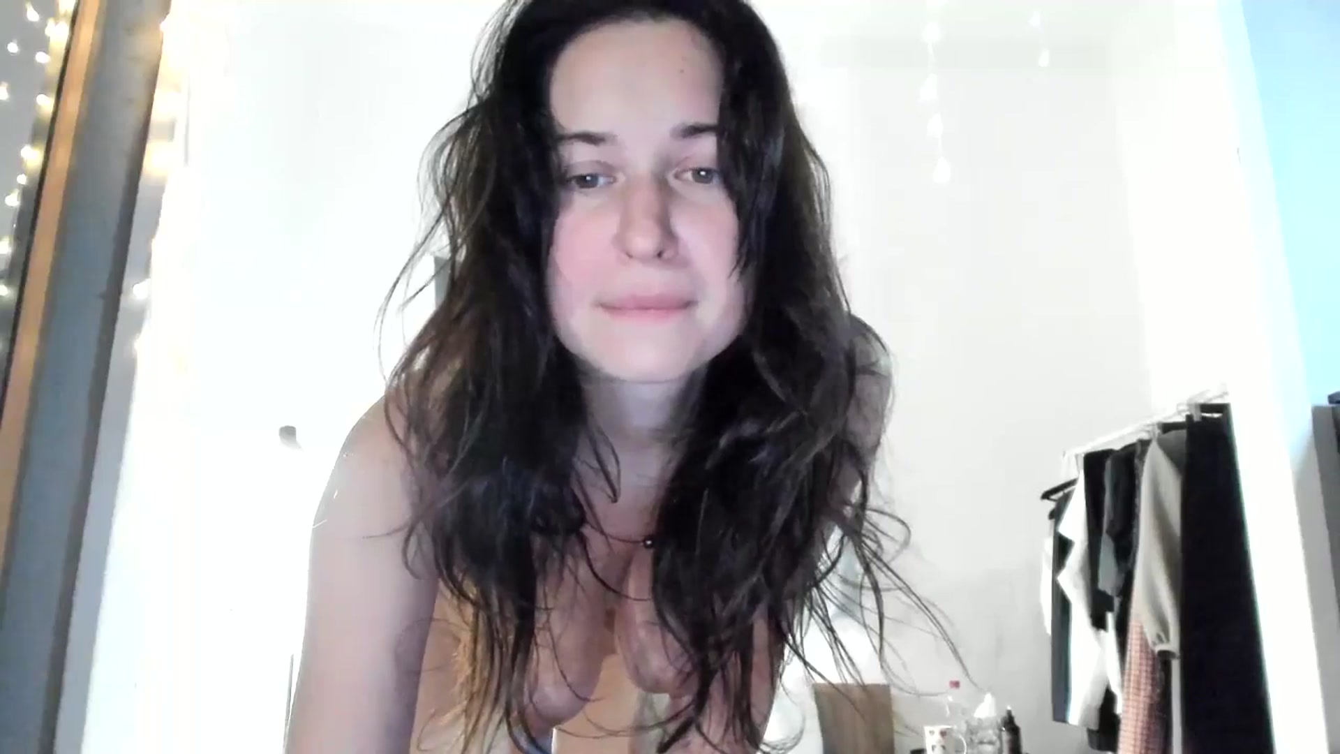 Gallery image thumbnail from amberbeloved's myfreecams stream on, 12/25/2024, 14:26 image 20 of 20