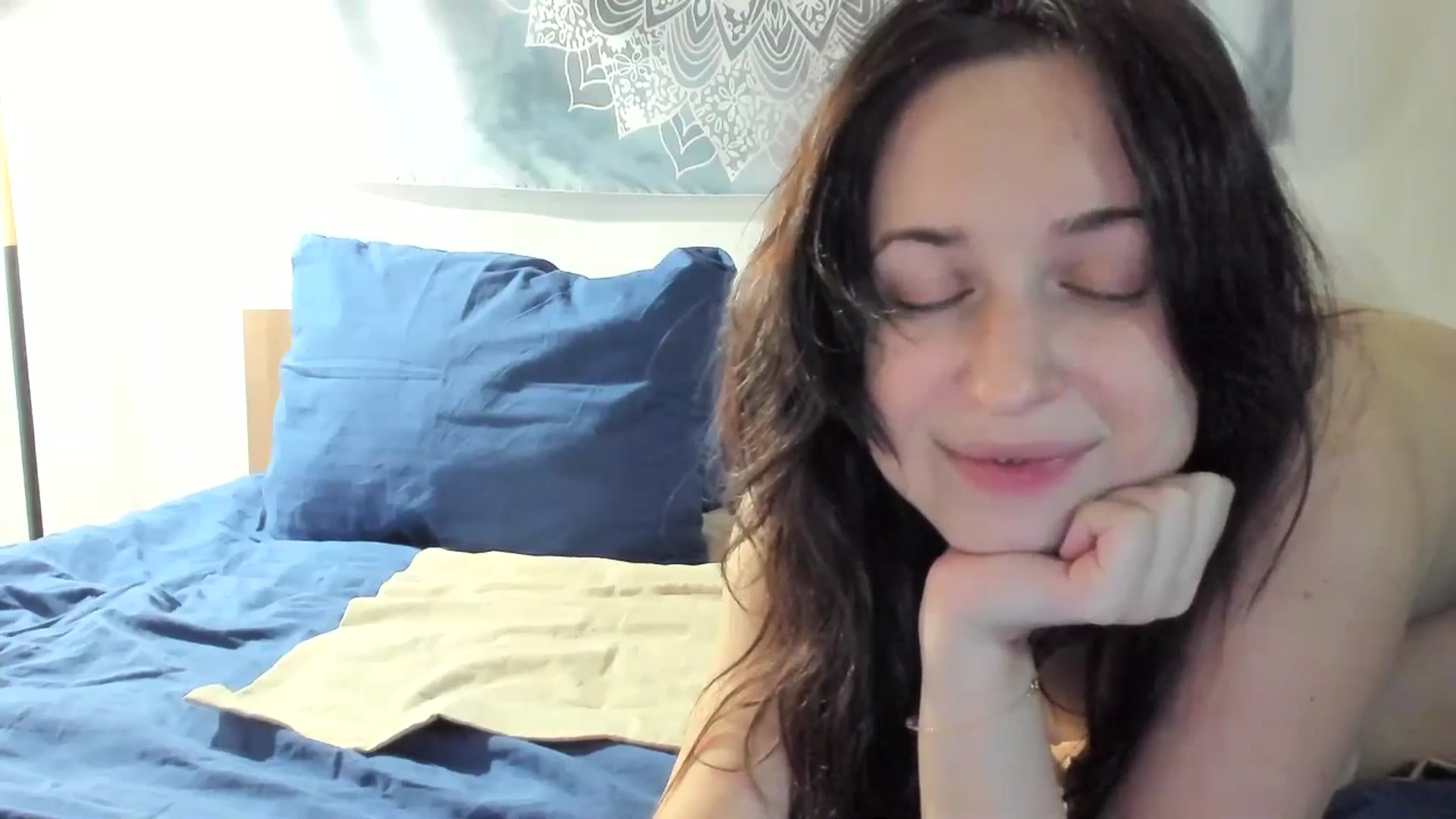 Gallery image thumbnail from amberbeloved's myfreecams stream on, 01/18/2025, 02:38 image 15 of 20