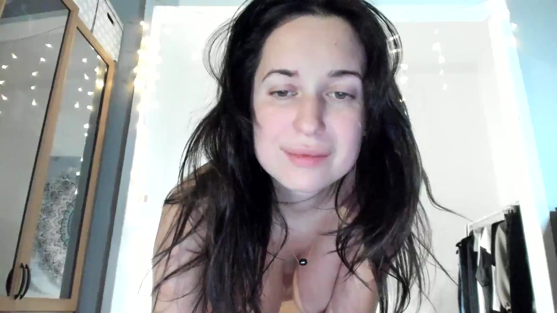 Gallery image thumbnail from amberbeloved's myfreecams stream on, 01/19/2025, 16:32 image 19 of 20