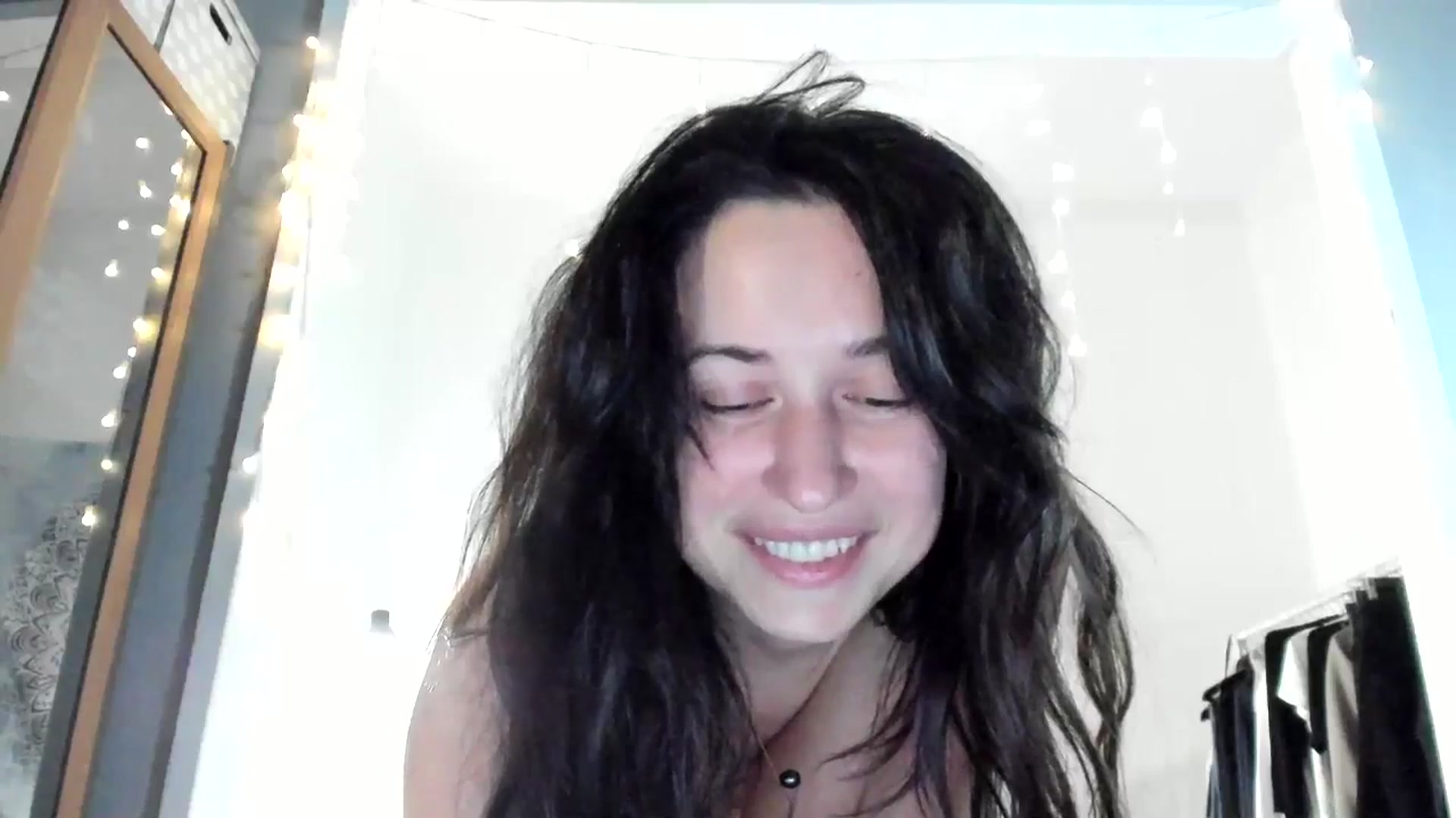 Gallery image thumbnail from amberbeloved's myfreecams stream on, 01/21/2025, 20:51 image 18 of 20