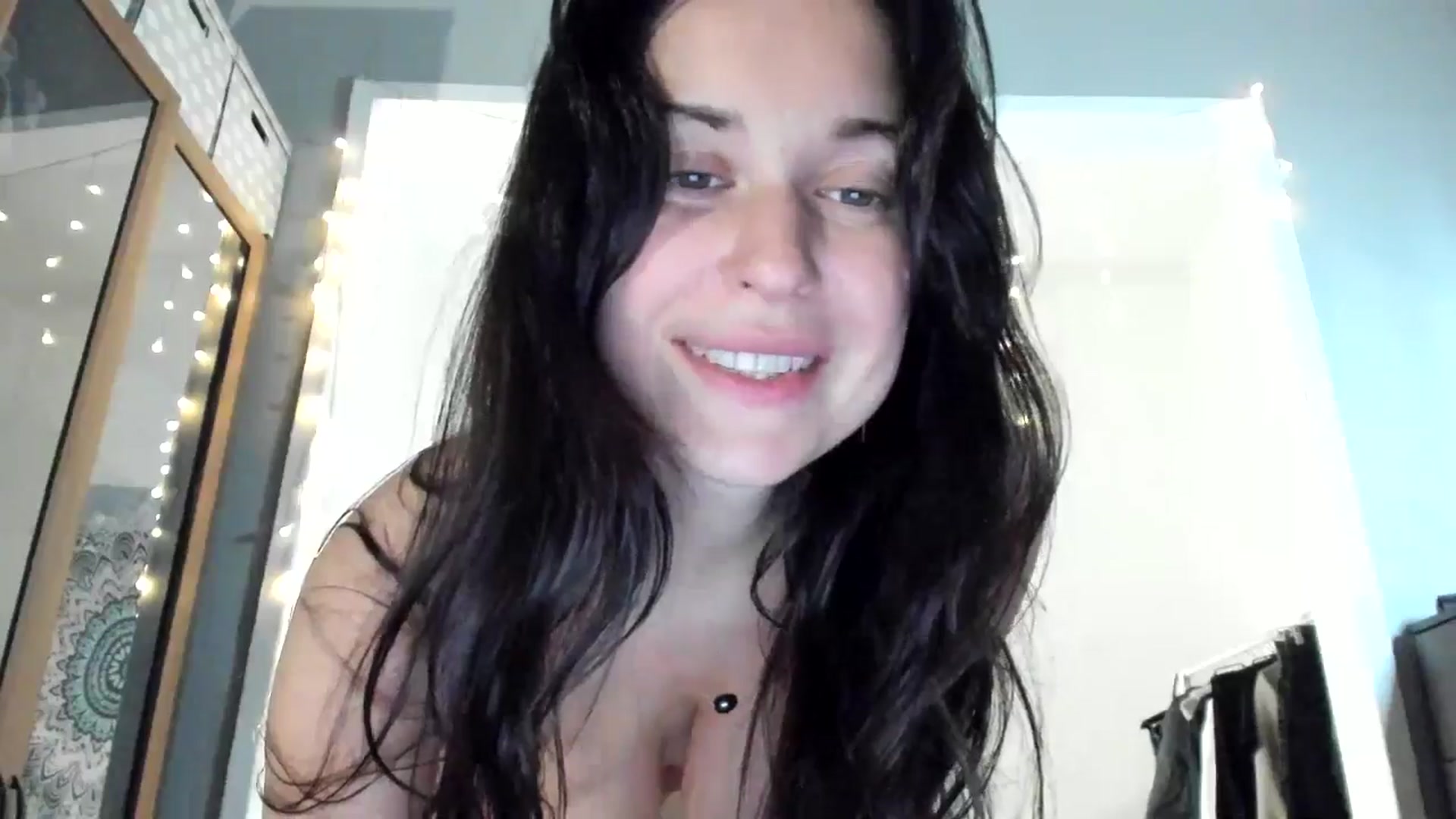 Gallery image thumbnail from amberbeloved's myfreecams stream on, 02/05/2025, 20:43 image 14 of 20