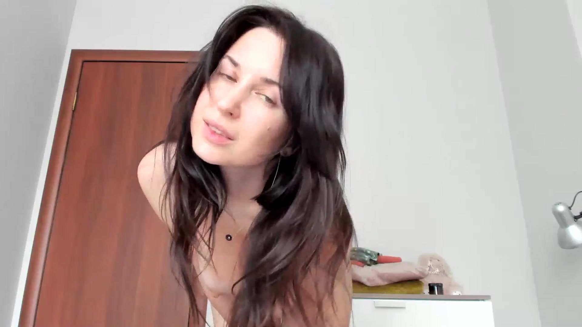 Gallery image thumbnail from amberbeloved's myfreecams stream on, 04/01/2025, 04:40 image 5 of 20