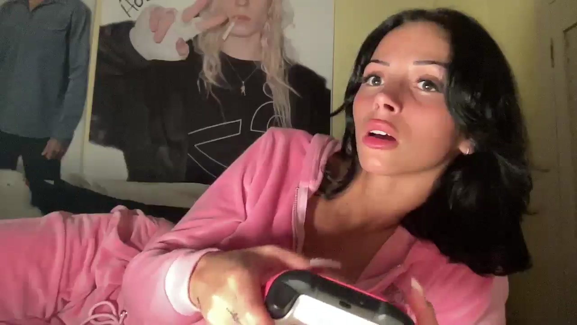 Gallery image thumbnail from amberrrr's myfreecams stream on, 11/26/2025, 03:09 image 14 of 20