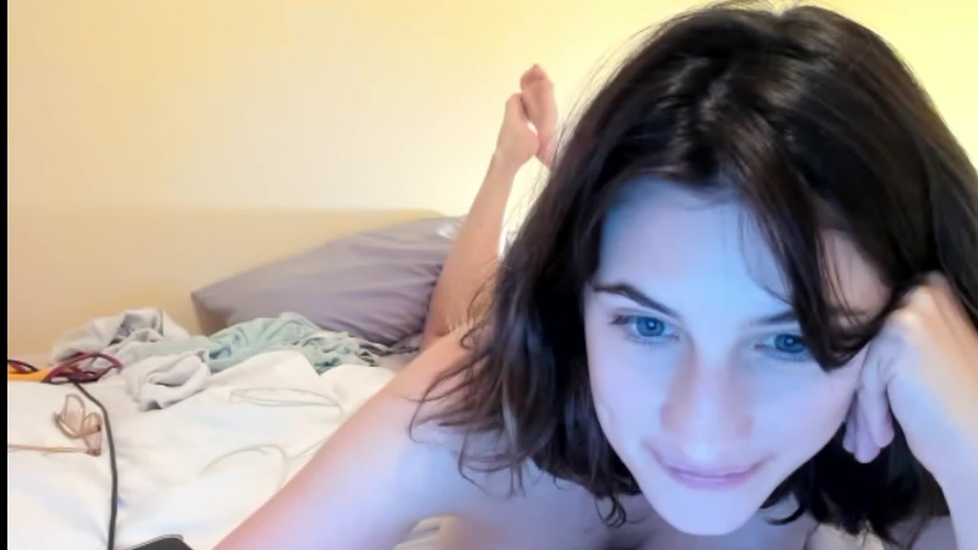 Gallery image thumbnail from americanwhore's myfreecams stream on, 08/08/2023, 05:04 image 13 of 20
