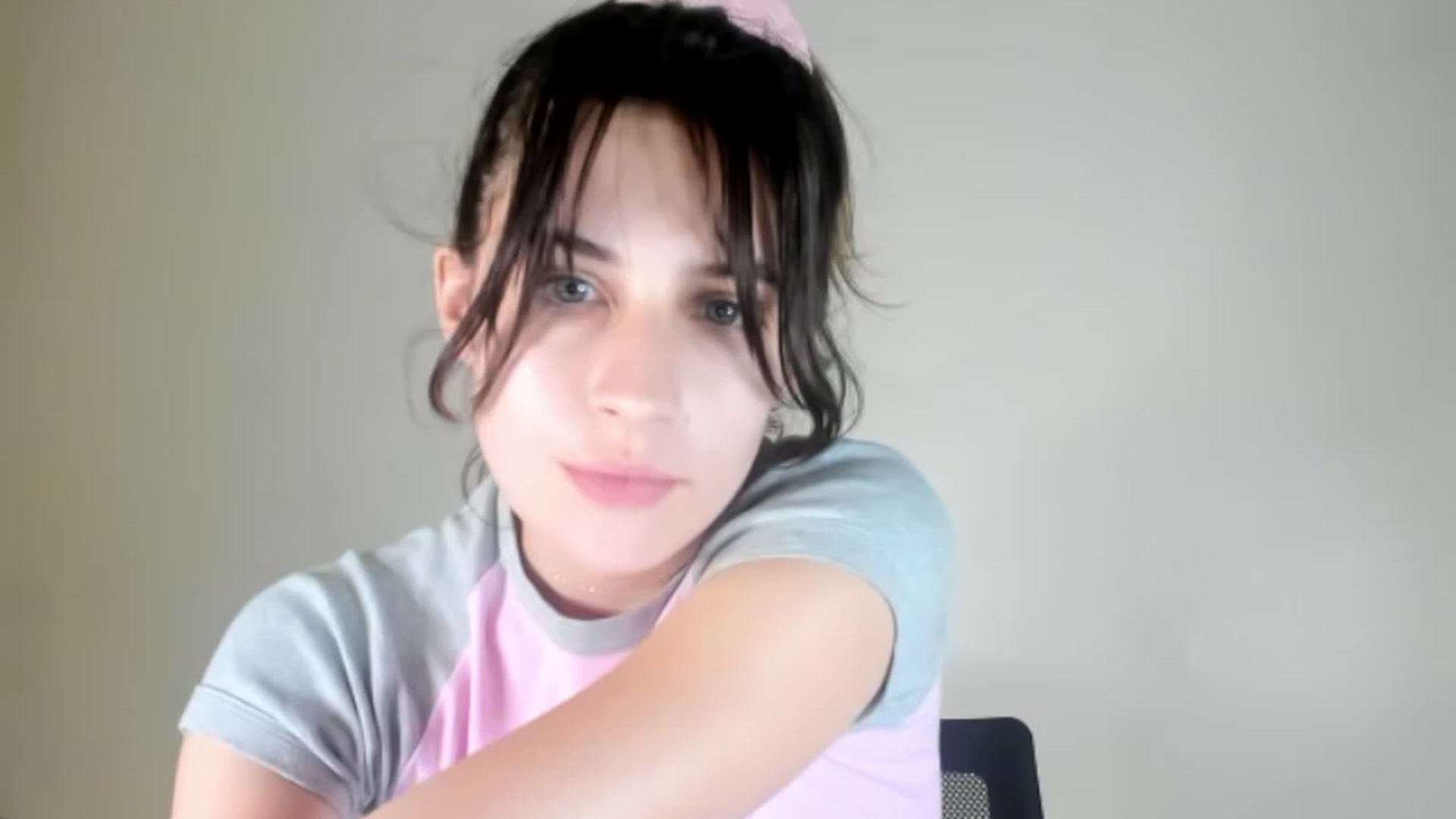 Gallery image thumbnail from americanwhore's myfreecams stream on, 08/25/2023, 02:43 image 9 of 20