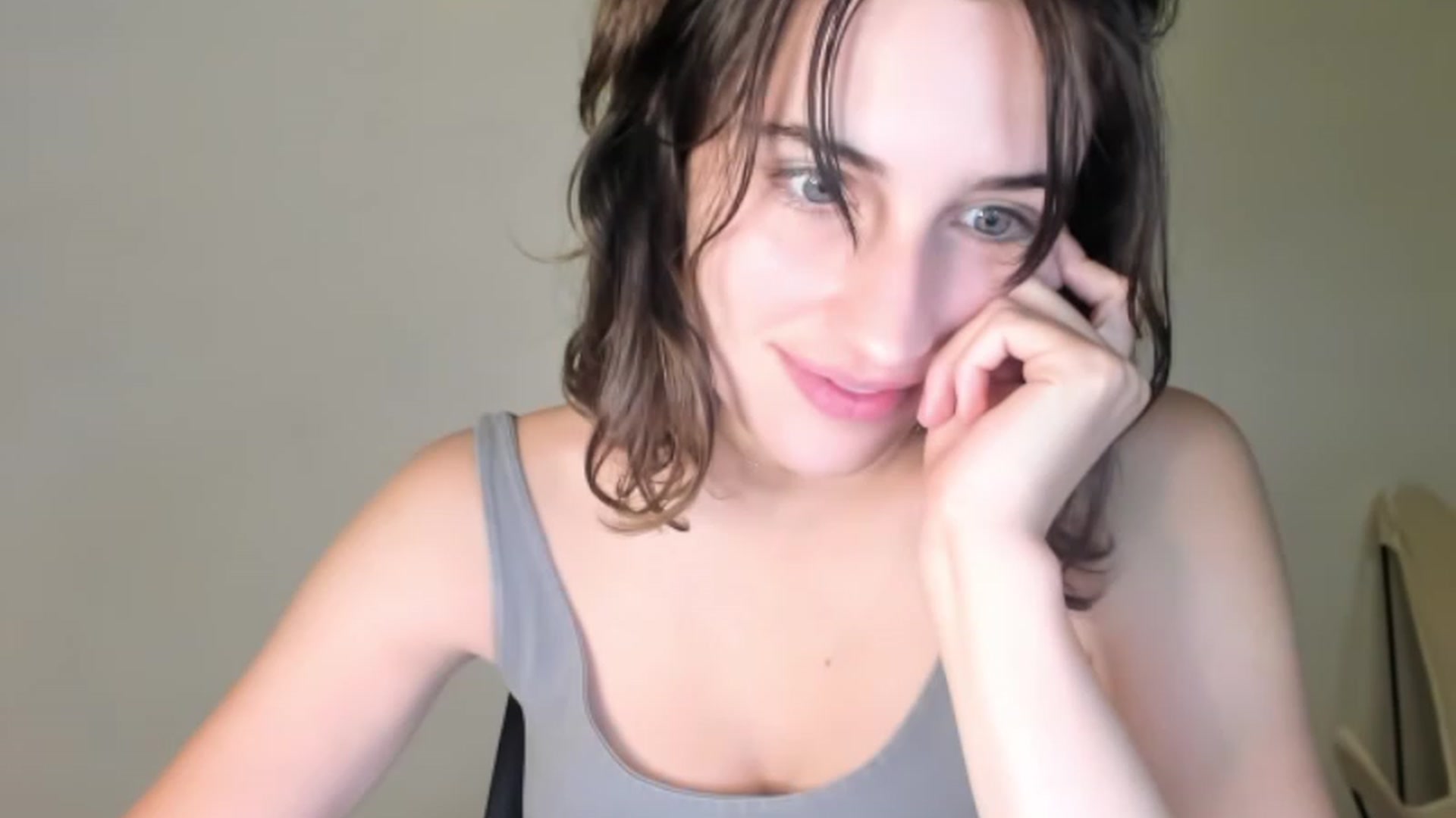 Gallery image thumbnail from americanwhore's myfreecams stream on, 08/28/2023, 04:13 image 3 of 20