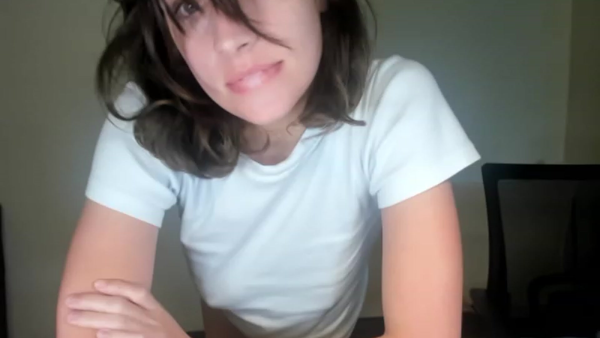 Gallery image thumbnail from americanwhore's myfreecams stream on, 09/01/2023, 10:25 image 16 of 20