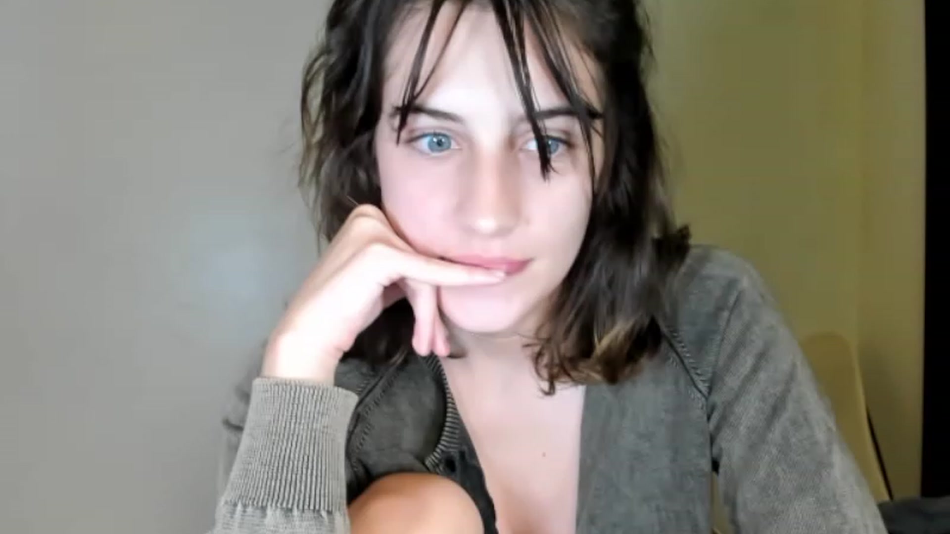 Gallery image thumbnail from americanwhore's myfreecams stream on, 09/02/2023, 02:09 image 18 of 20