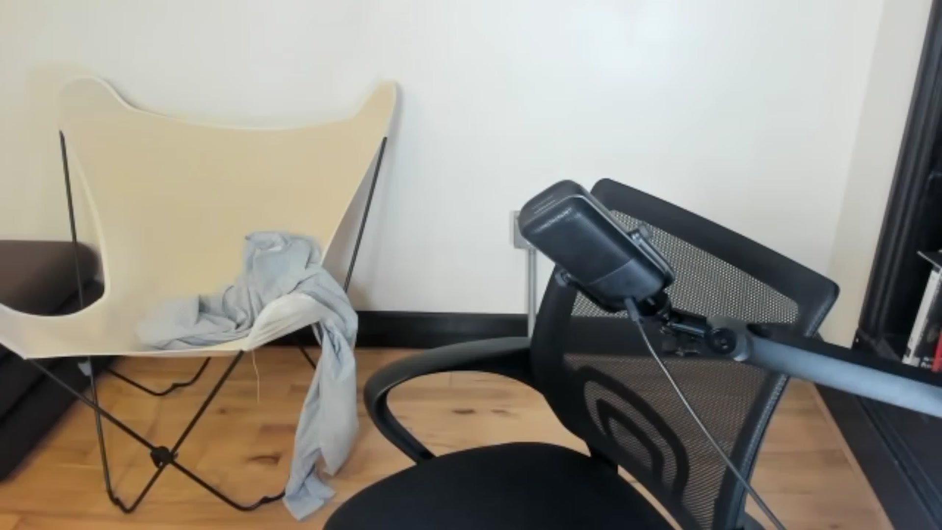 Gallery image thumbnail from americanwhore's myfreecams stream on, 09/28/2023, 05:11 image 2 of 20