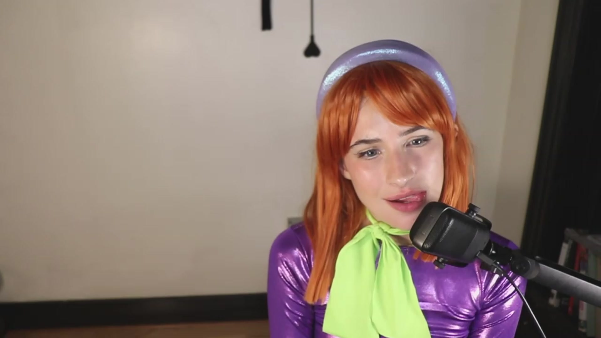 Gallery image thumbnail from americanwhore's myfreecams stream on, 10/09/2023, 06:05 image 8 of 20