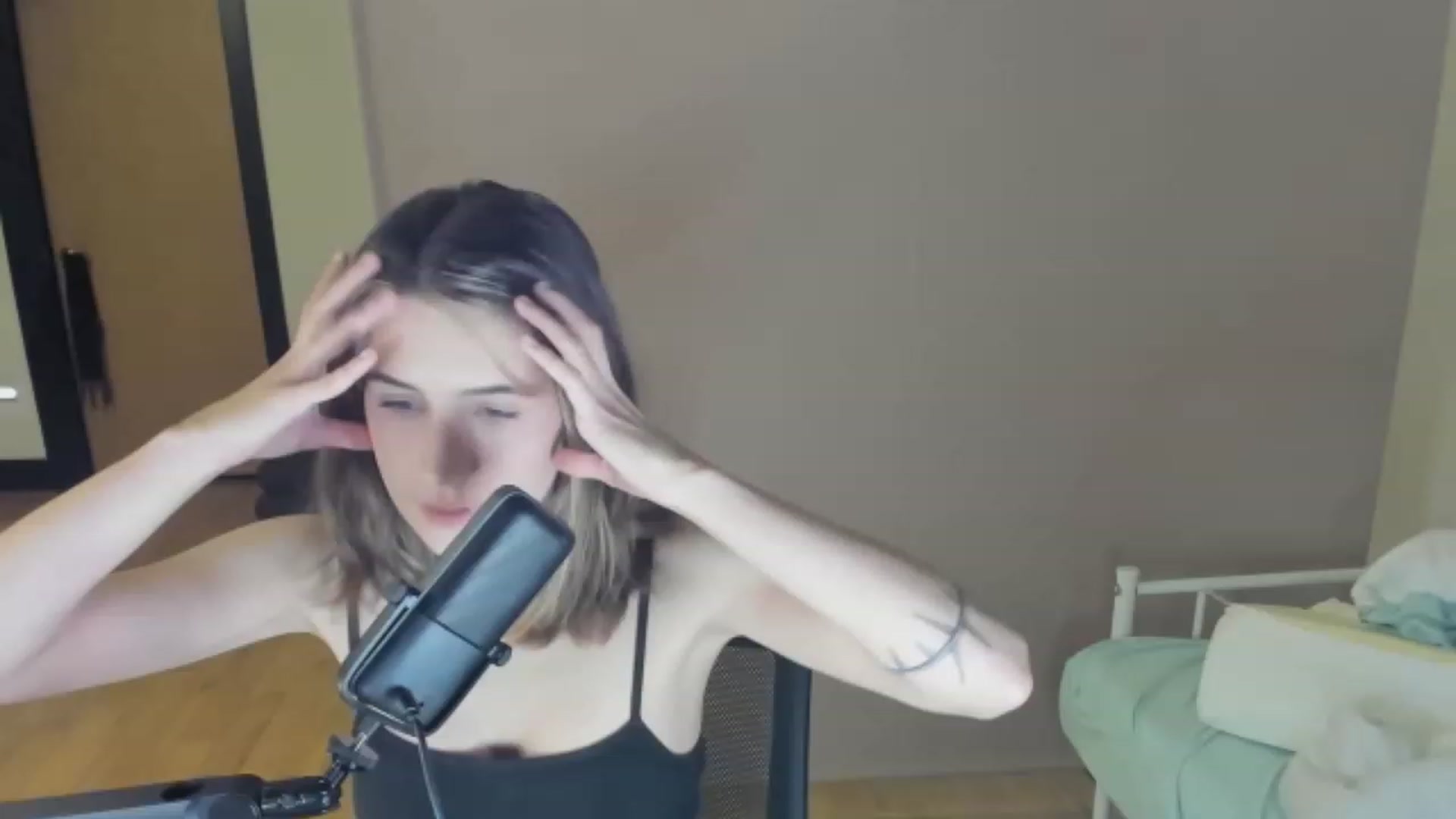 Gallery image thumbnail from americanwhore's myfreecams stream on, 11/11/2023, 02:56 image 4 of 20