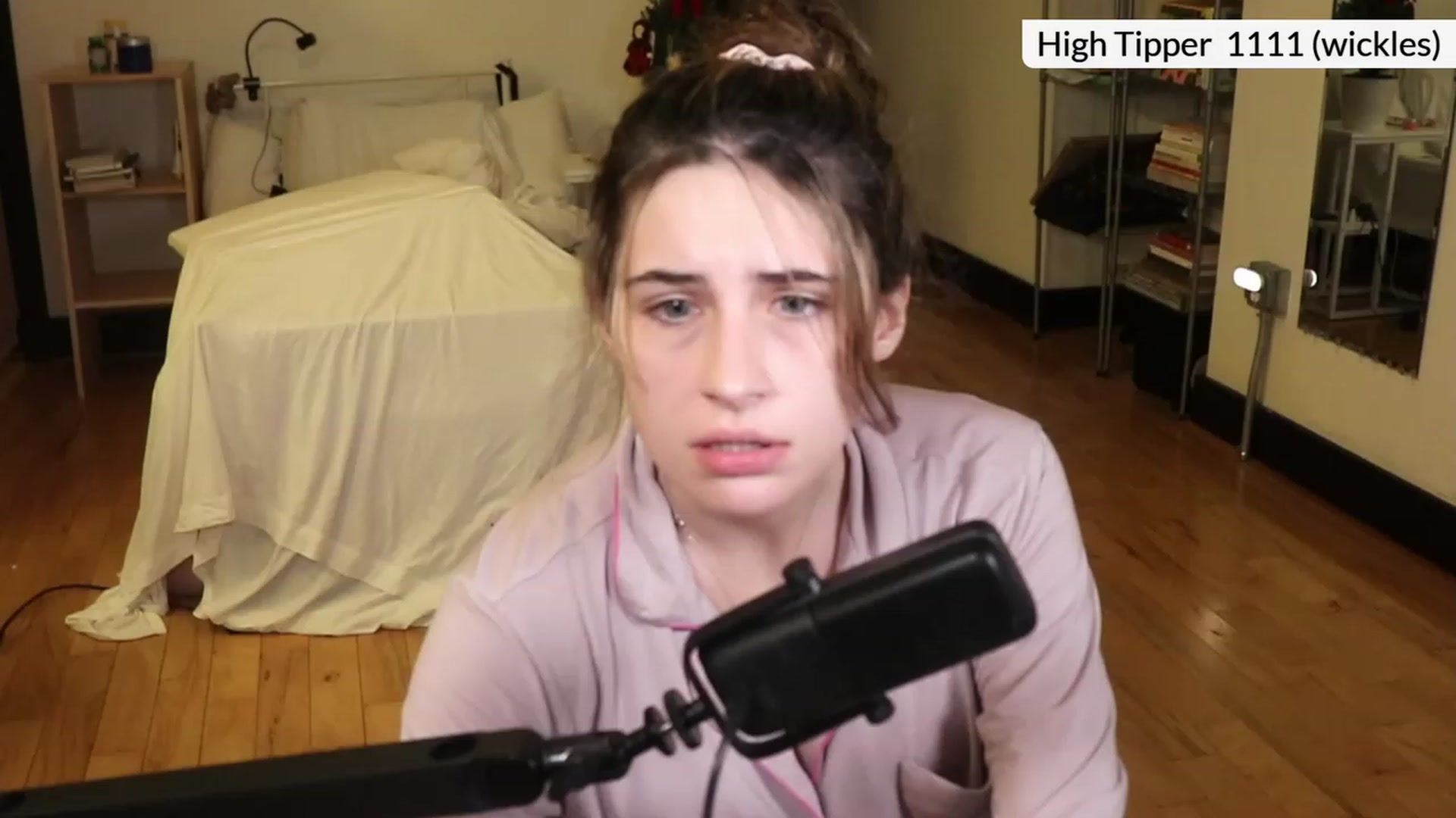 Gallery image thumbnail from americanwhore's myfreecams stream on, 12/19/2023, 07:28 image 11 of 20
