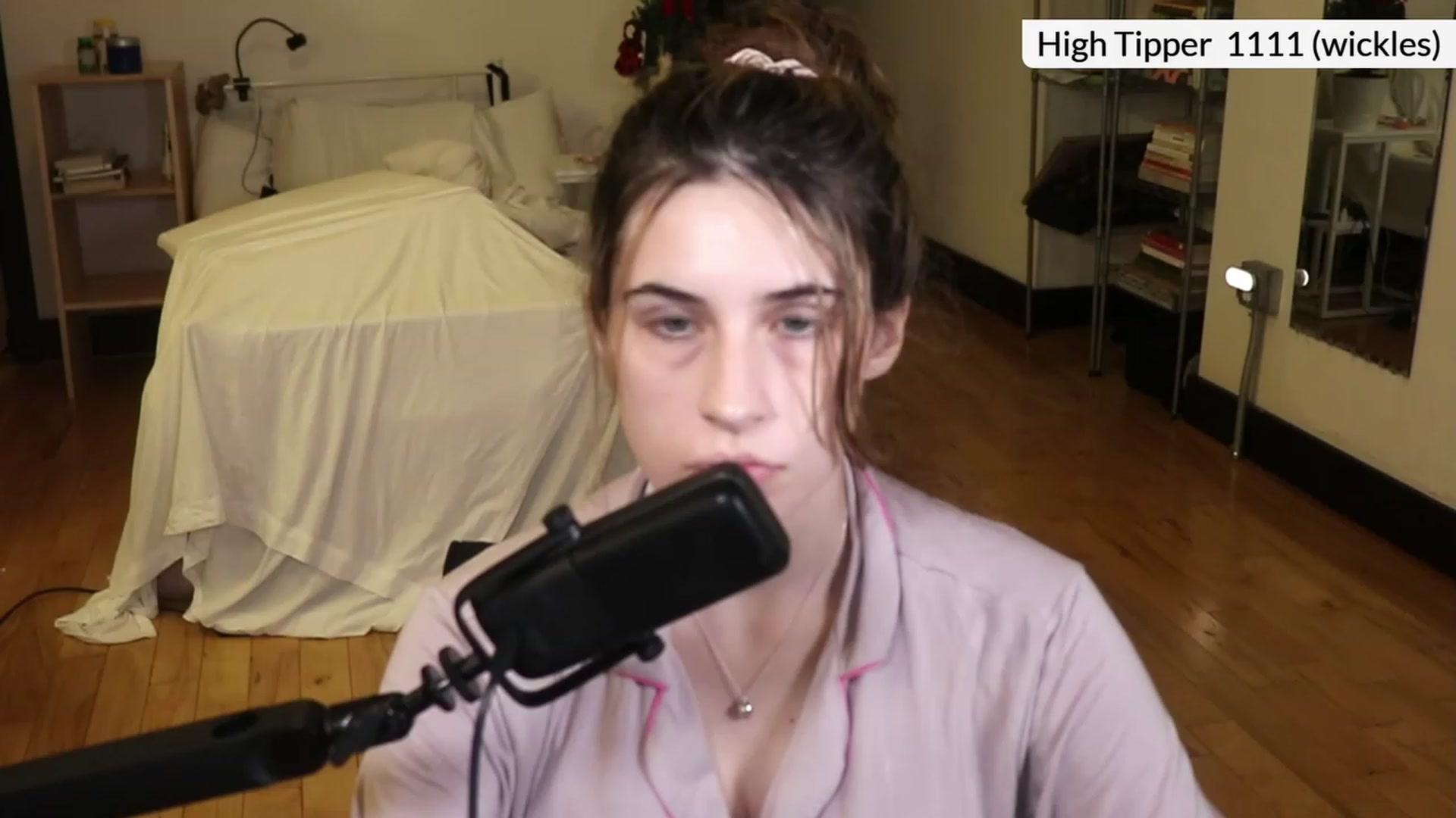 Gallery image thumbnail from americanwhore's myfreecams stream on, 12/19/2023, 07:28 image 17 of 20
