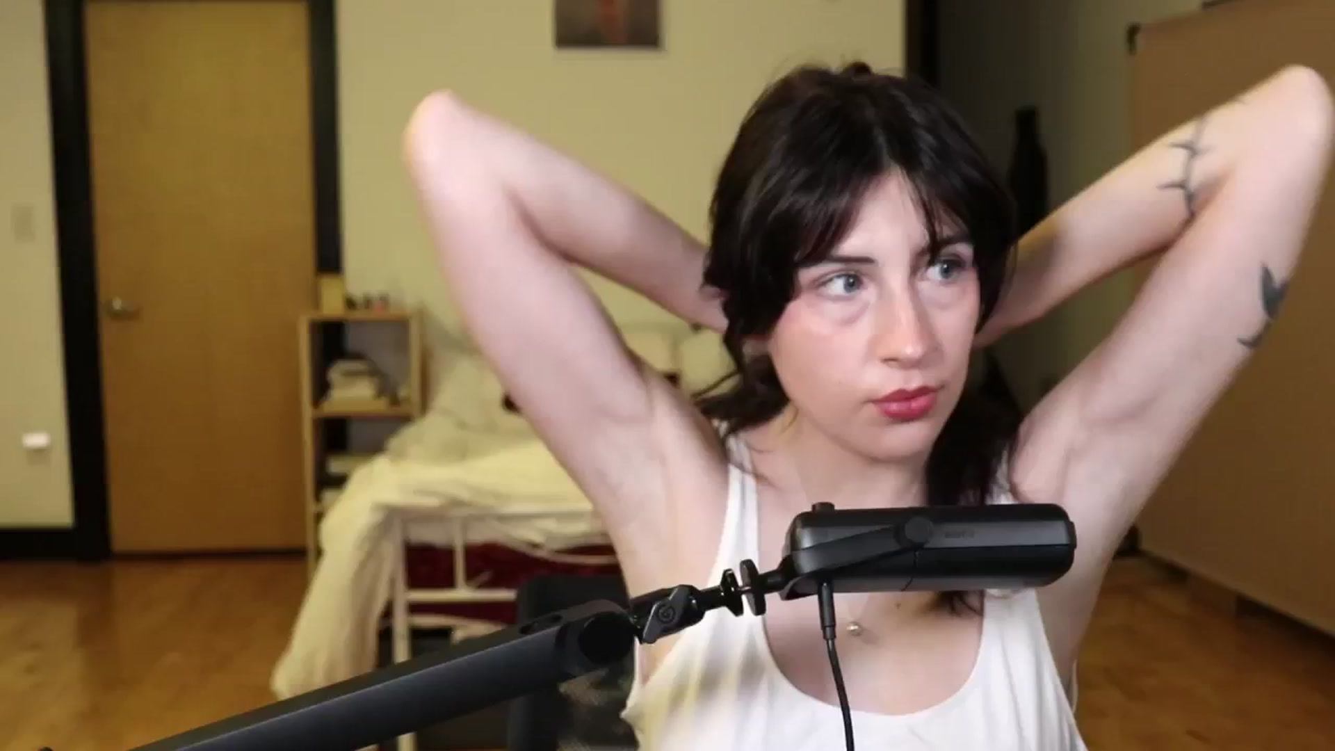 Gallery image thumbnail from americanwhore's myfreecams stream on, 05/31/2024, 03:34 image 11 of 20