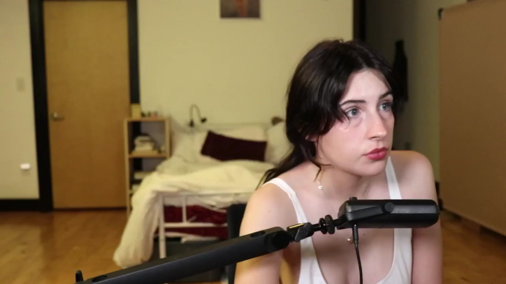Gallery image thumbnail from americanwhore's myfreecams stream on, 05/31/2024, 03:34 image 14 of 20