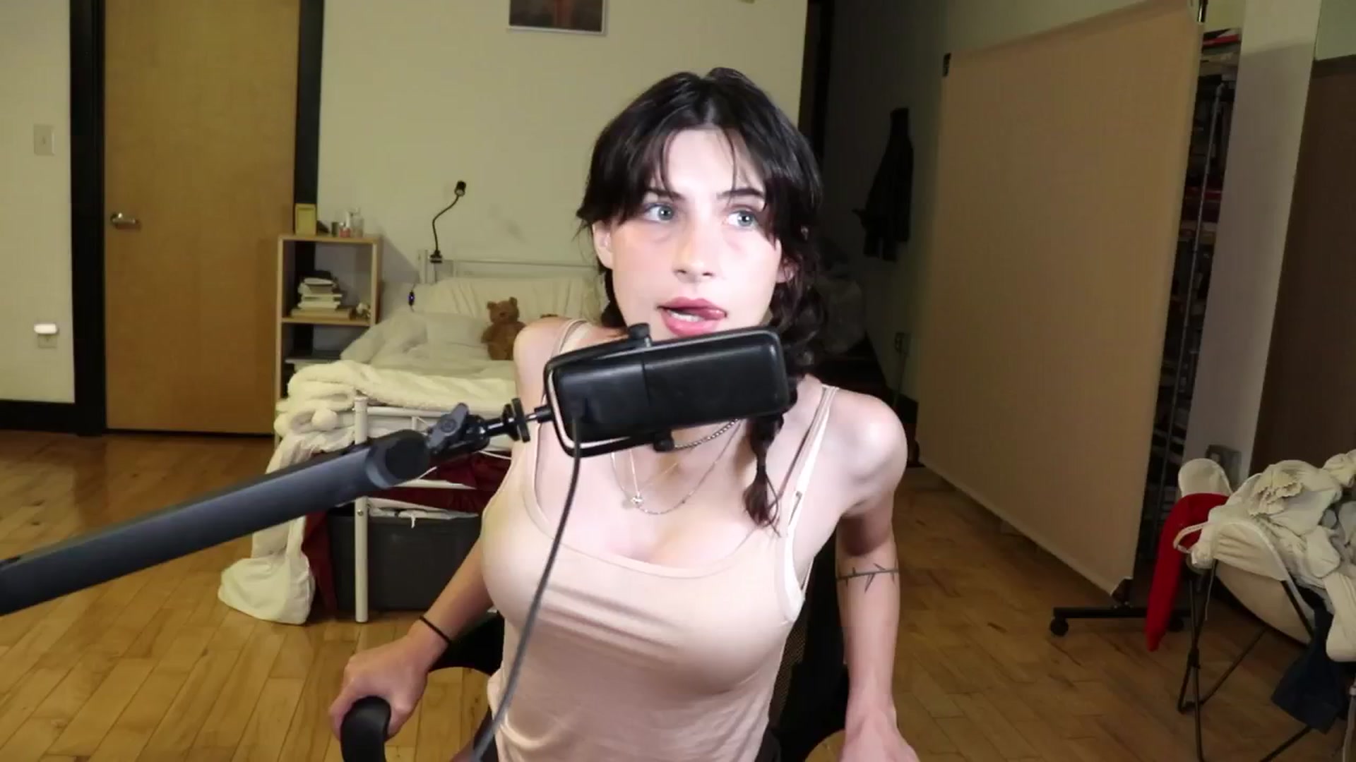 Gallery image thumbnail from americanwhore's myfreecams stream on, 06/02/2024, 03:55 image 13 of 20