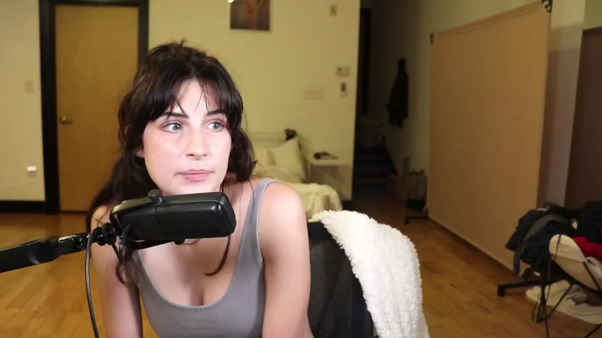 Gallery image thumbnail from americanwhore's myfreecams stream on, 06/07/2024, 04:40 image 12 of 20