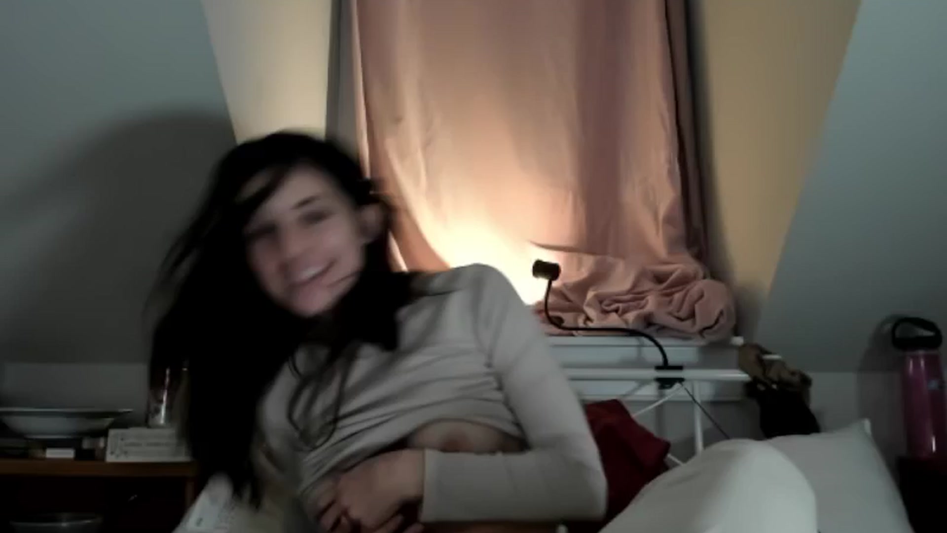 Gallery image thumbnail from americanwhore's myfreecams stream on, 12/16/2024, 07:04 image 10 of 20