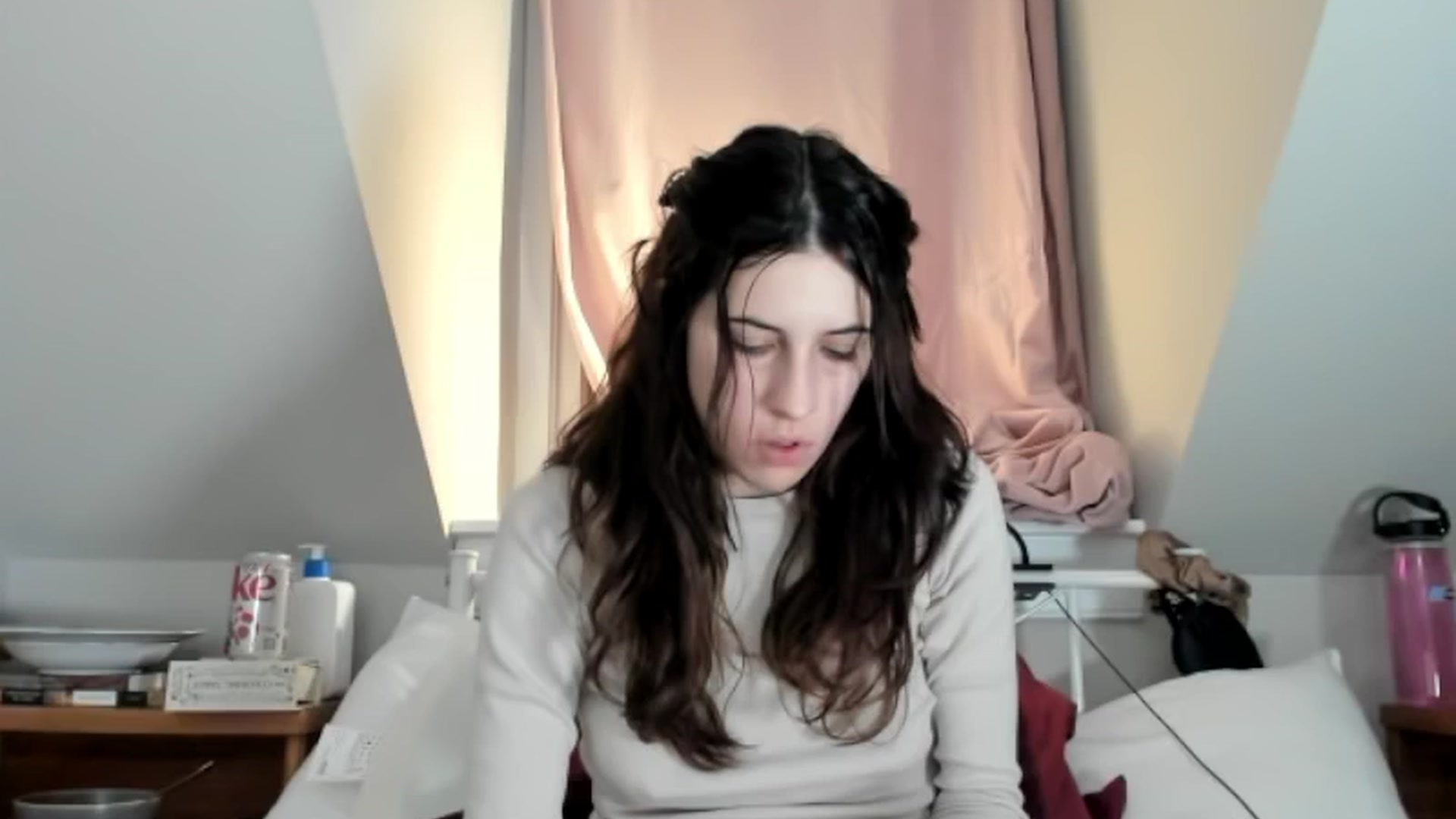 Gallery image thumbnail from americanwhore's myfreecams stream on, 12/16/2024, 07:04 image 16 of 20