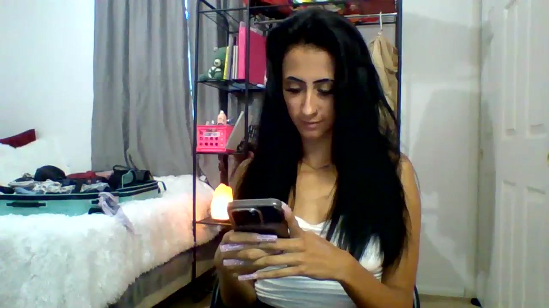 Gallery image thumbnail from amoredior420's myfreecams stream on, 08/17/2023, 23:21 image 10 of 20