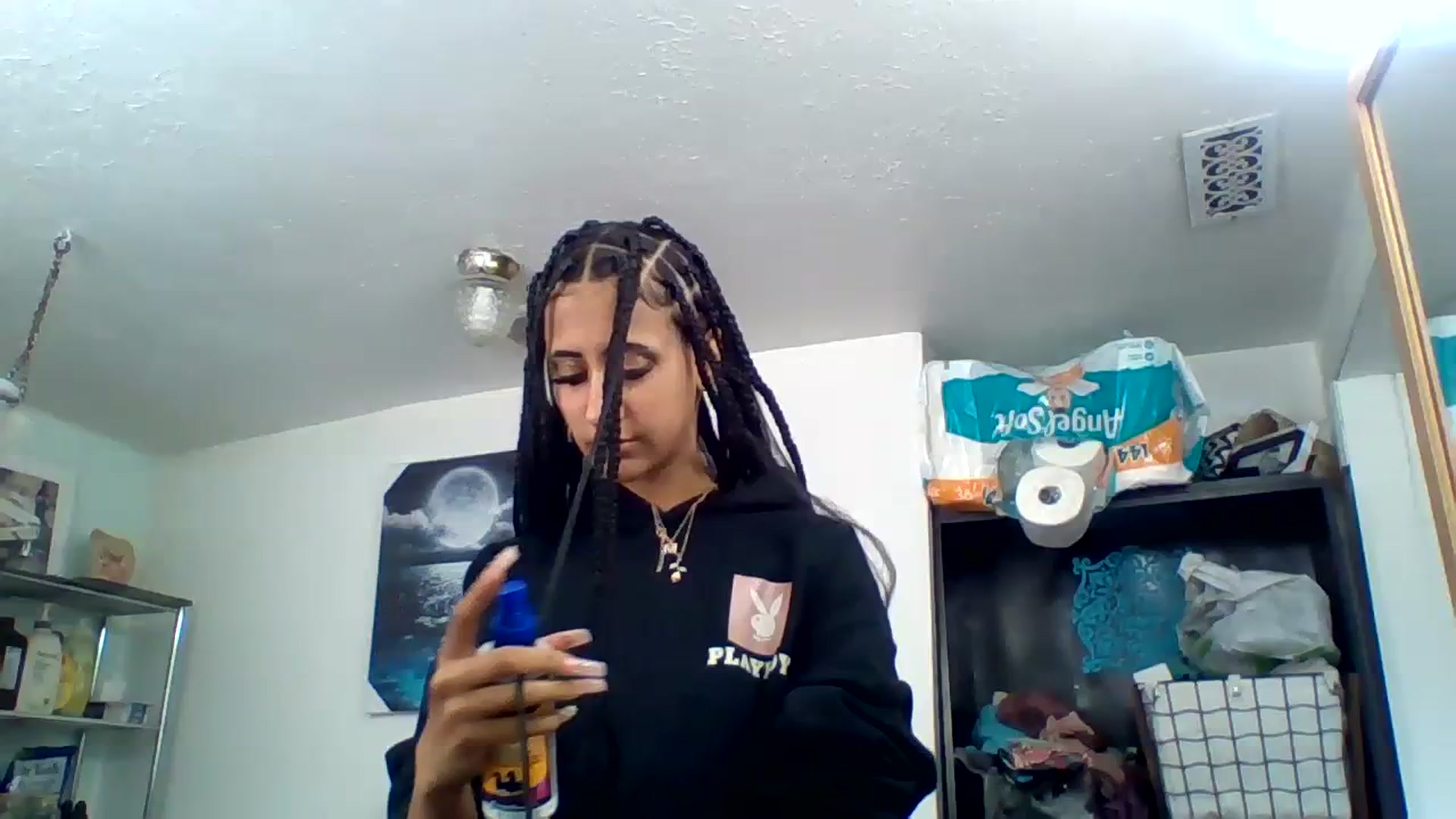 Gallery image thumbnail from amoredior420's myfreecams stream on, 08/21/2023, 18:49 image 7 of 20