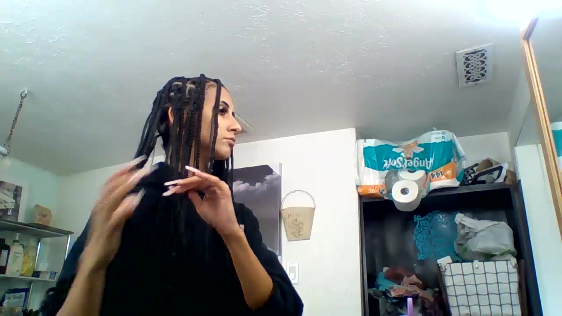 Gallery image thumbnail from amoredior420's myfreecams stream on, 08/21/2023, 18:49 image 18 of 20