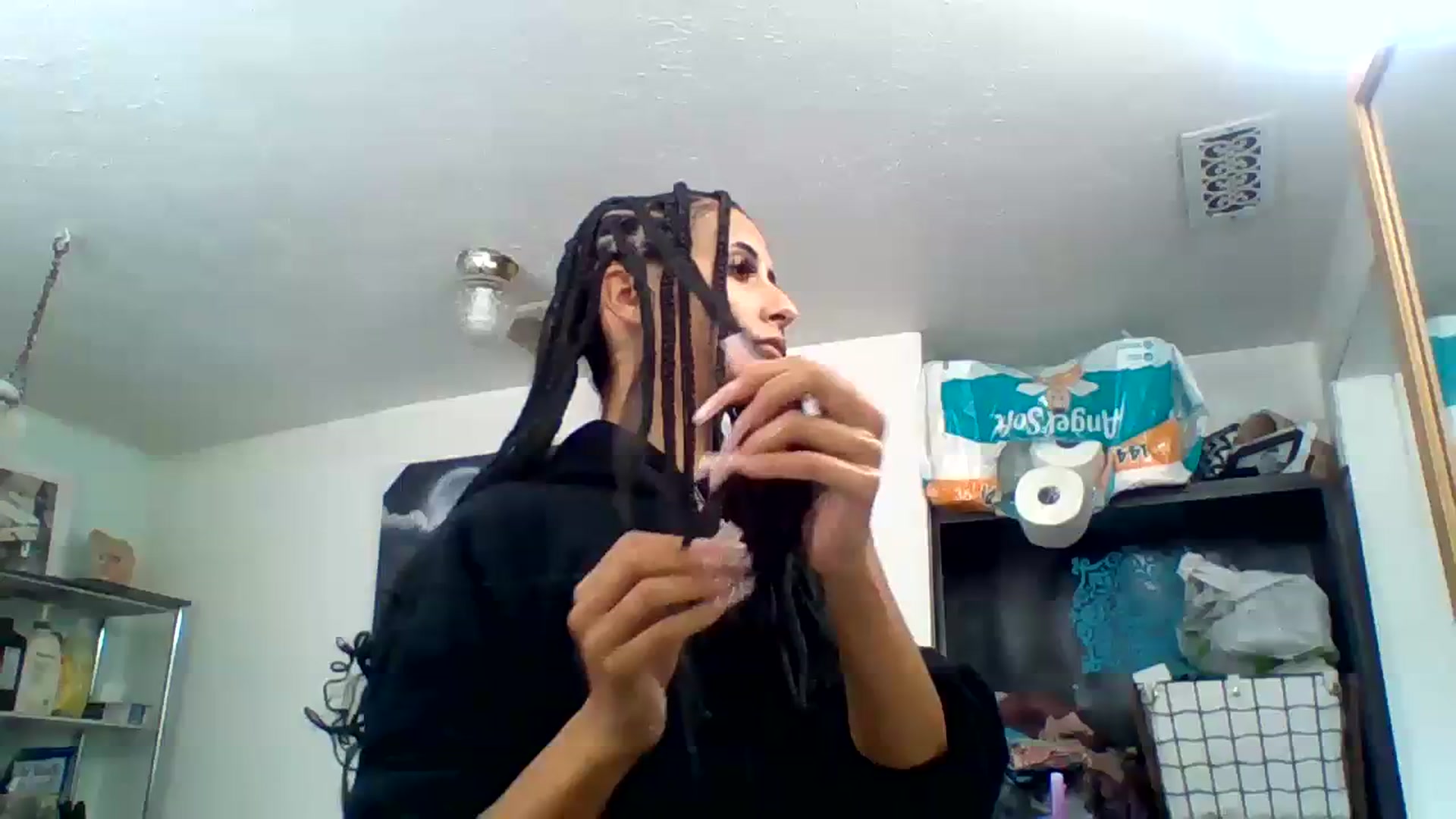 Gallery image thumbnail from amoredior420's myfreecams stream on, 08/21/2023, 18:49 image 17 of 20